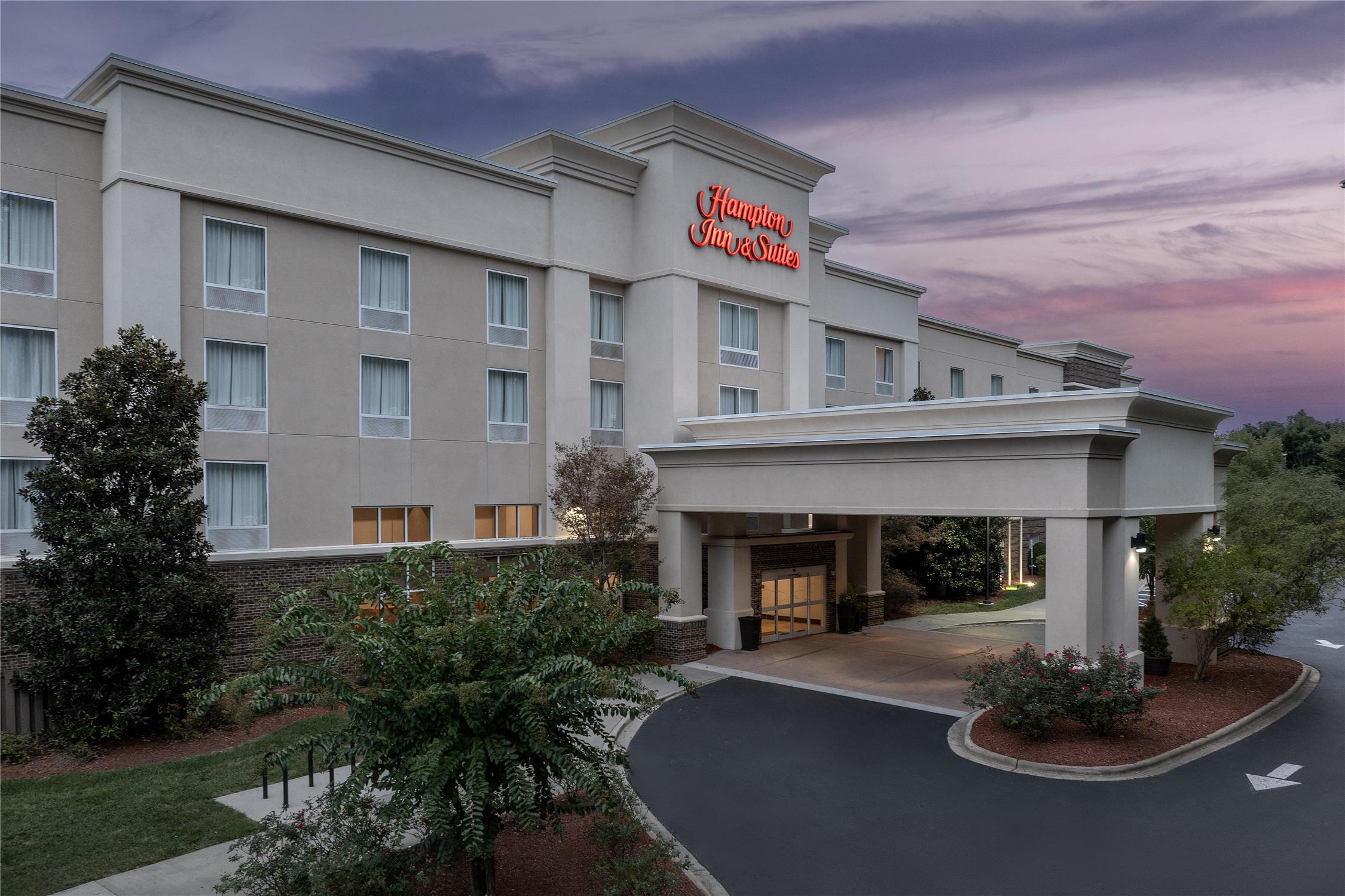 Hampton Inn & Suites Huntersville 2