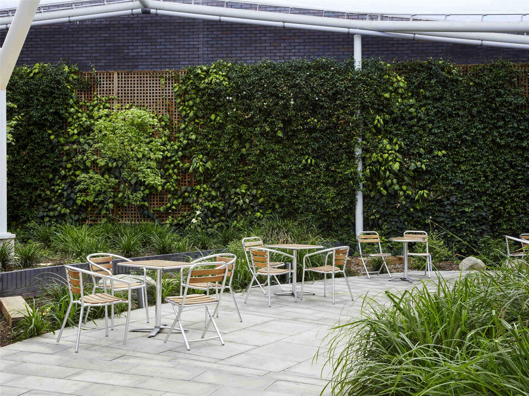 Aparthotel Adagio London Brentford 1