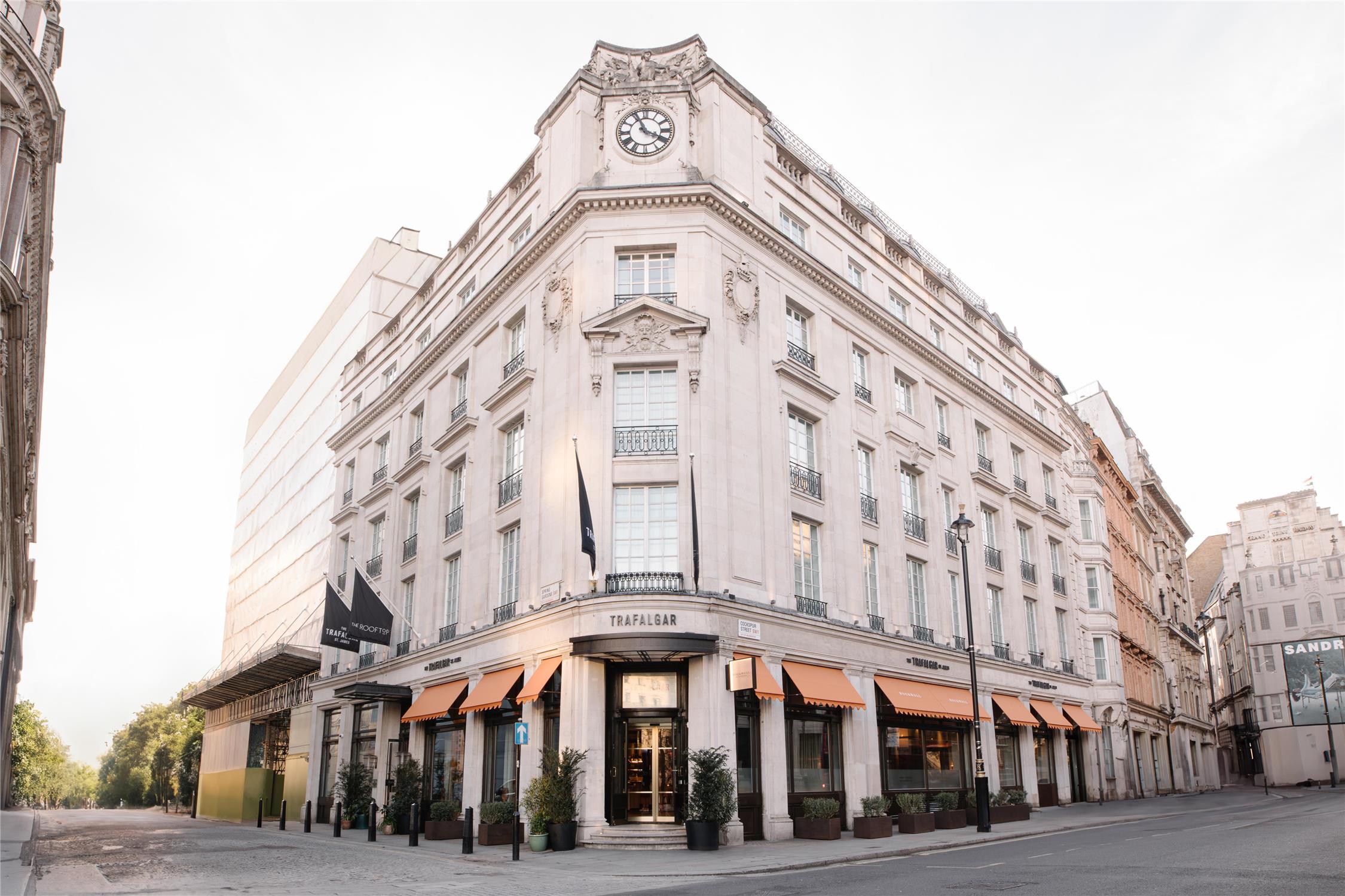 The Trafalgar St. James London, Curio Collection by Hilton 1