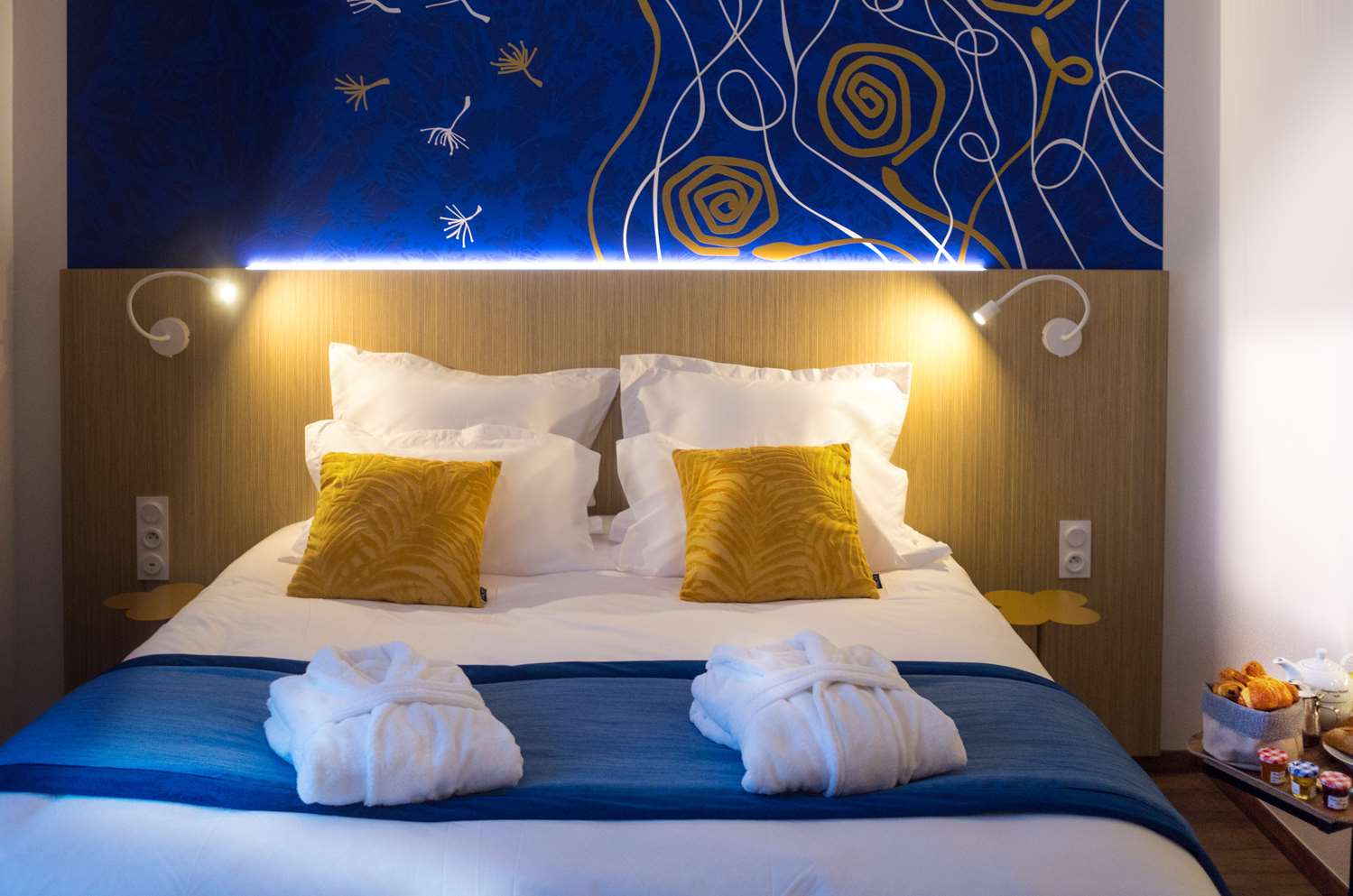 Kyriad Prestige Amiens Poulainville - Hotel and Spa 1