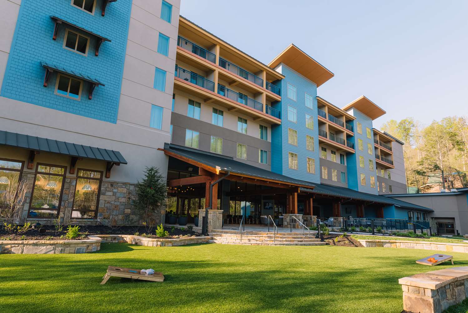 Embassy Suites By Hilton Gatlinburg Resort 2