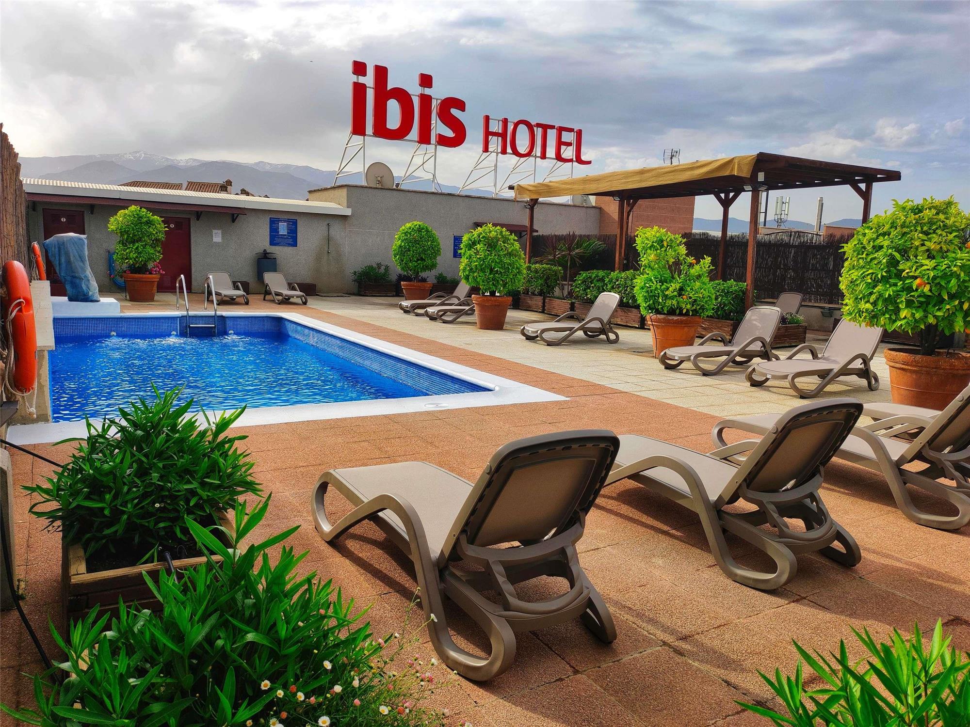 Ibis Granada 1