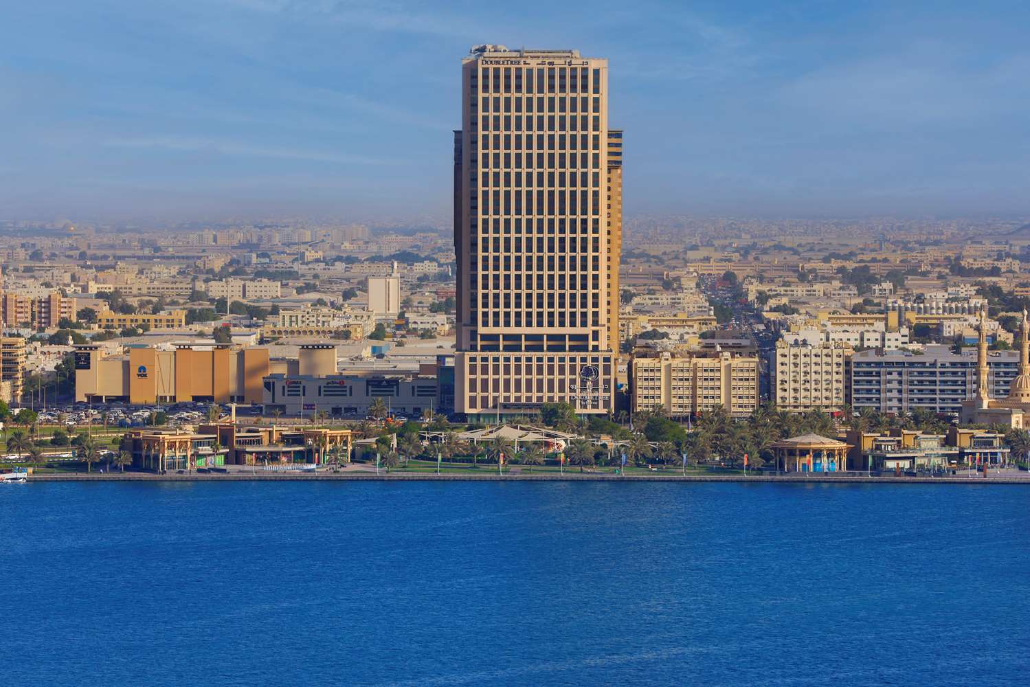 DoubleTree by Hilton Sharjah Waterfront Hotel And Residences 1