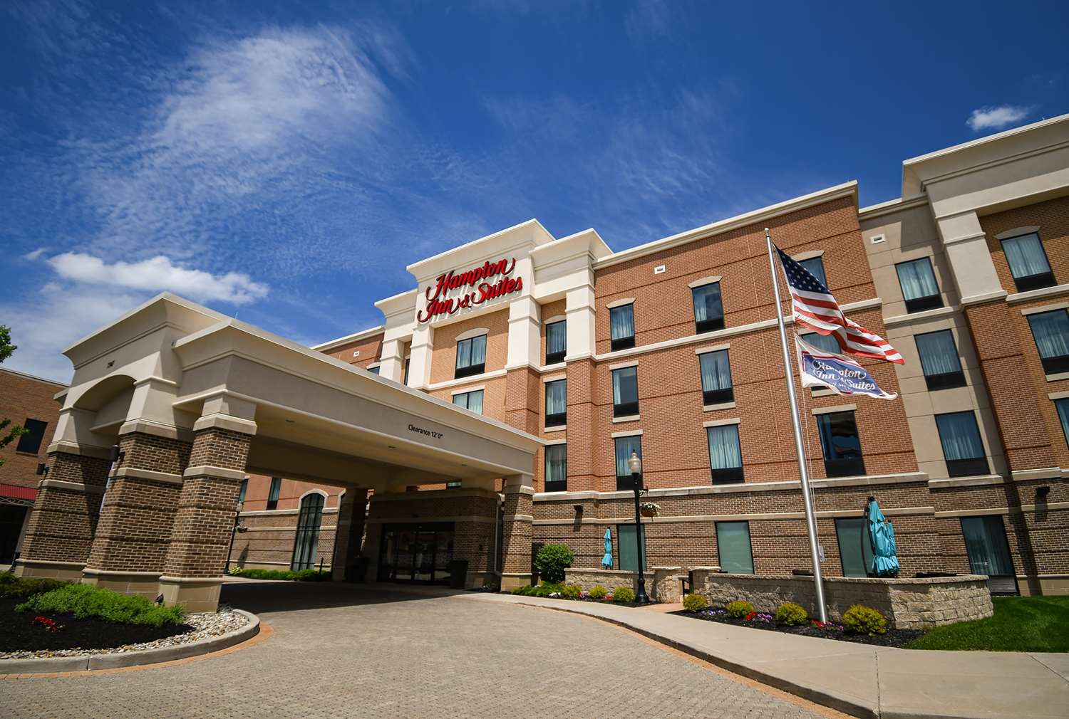 Hampton Inn & Suites Mishawaka/South Bend at Heritage Square 2