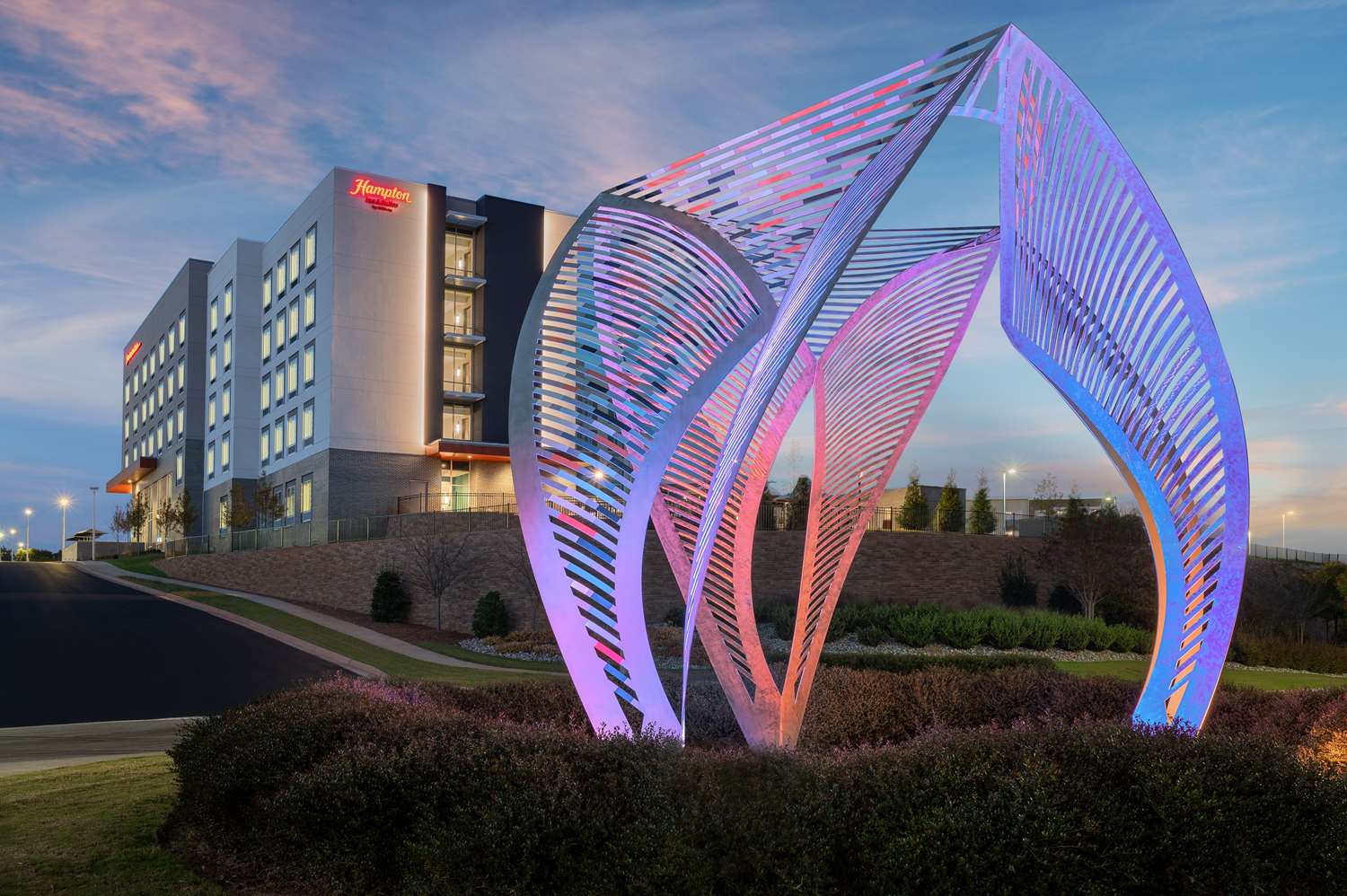 Hampton Inn & Suites by Hilton Pittsboro 1