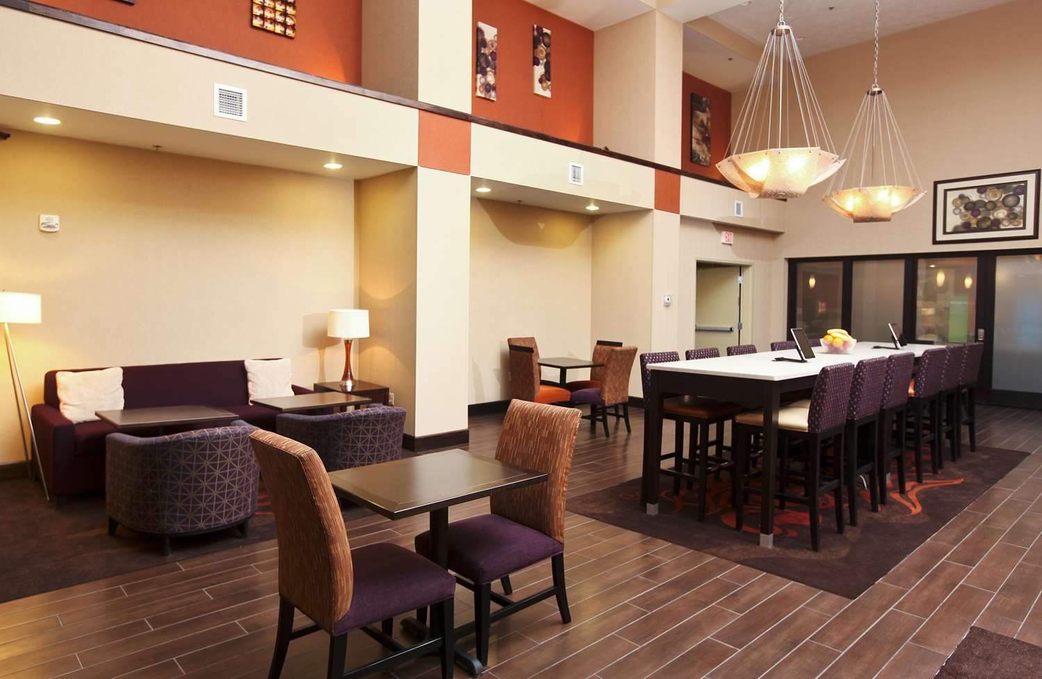 Hampton Inn & Suites Fargo Medical Center 2