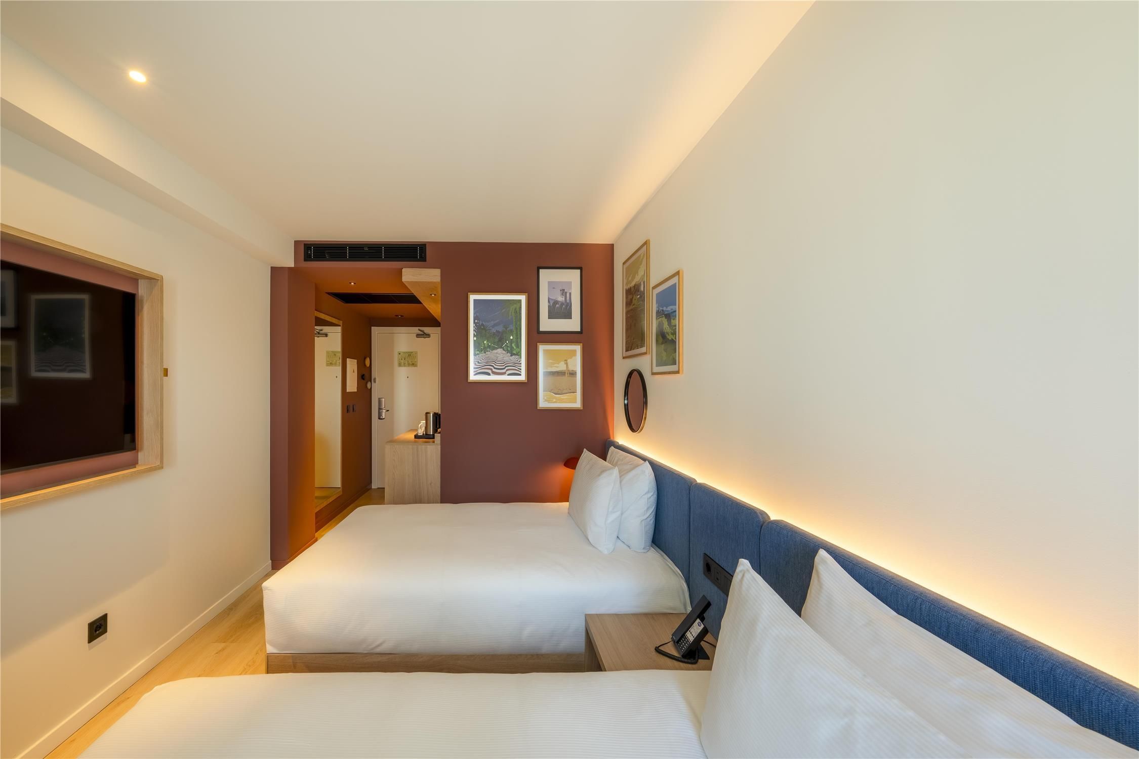 Twin Room