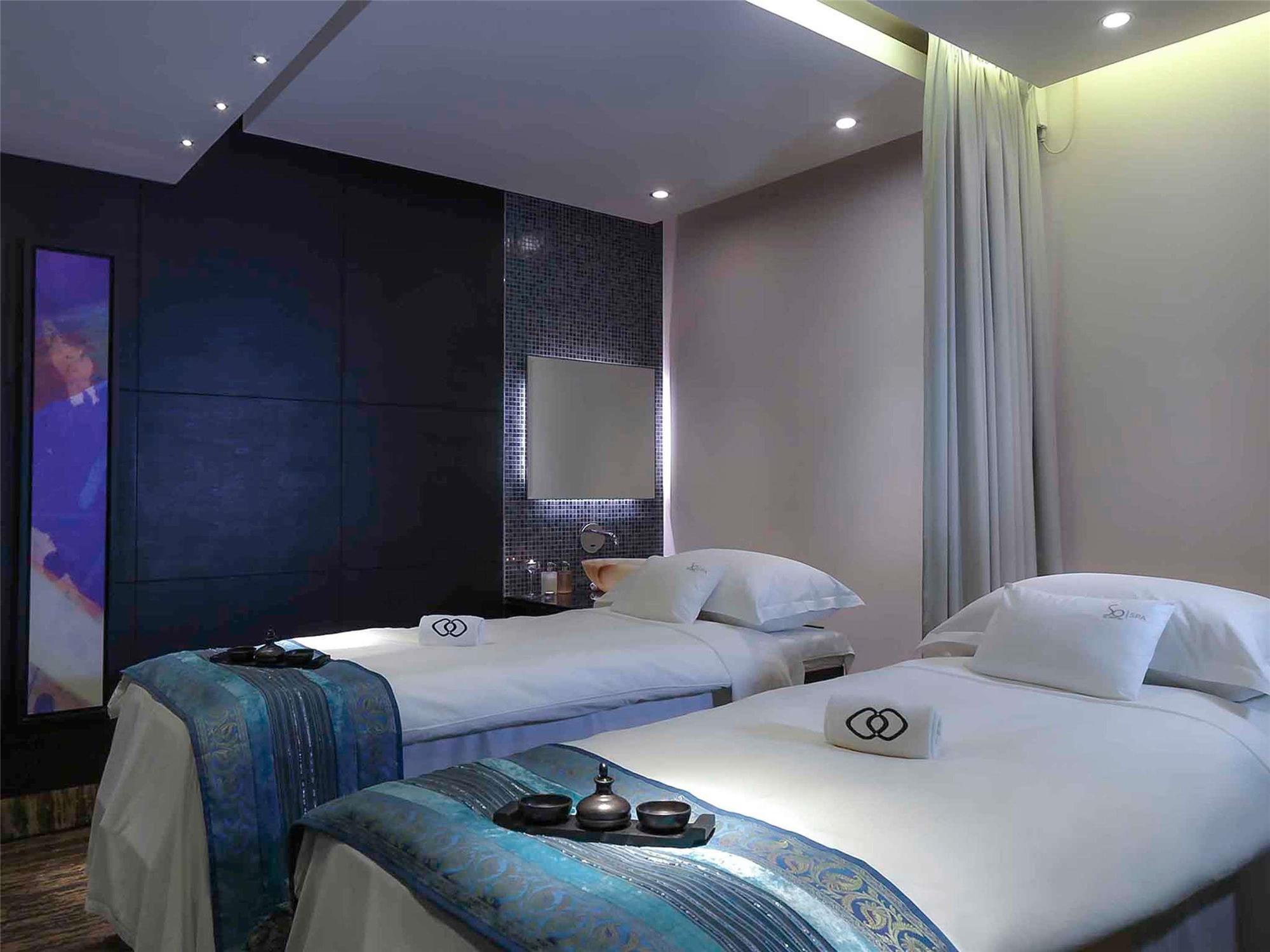 Sofitel Abu Dhabi Corniche 2