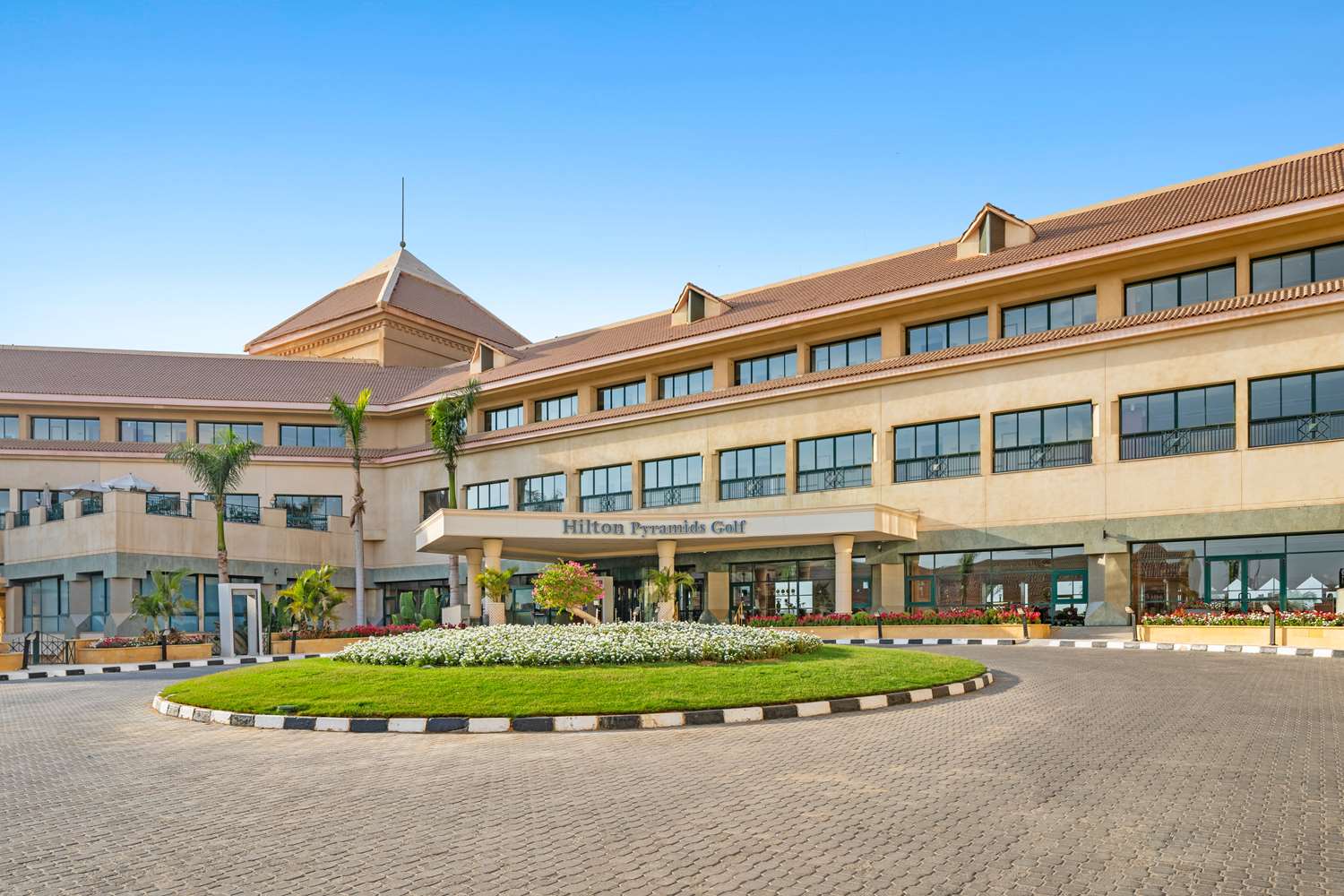 Hilton Pyramids Golf 1