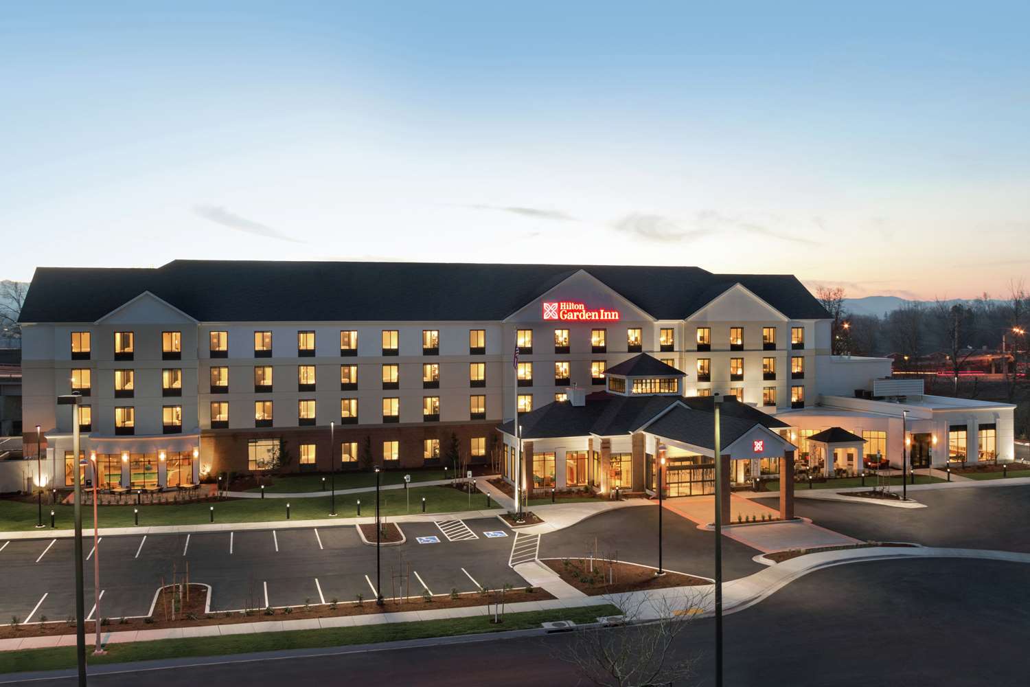 Hilton Garden Inn Medford 2