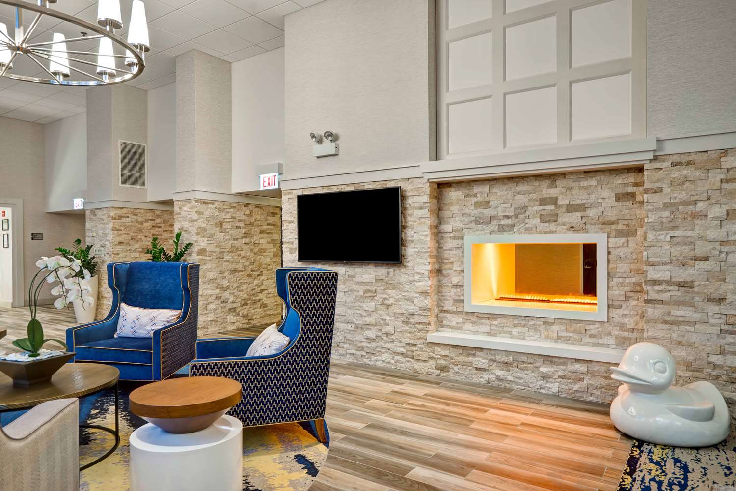 Homewood Suites by Hilton Chicago Downtown 2