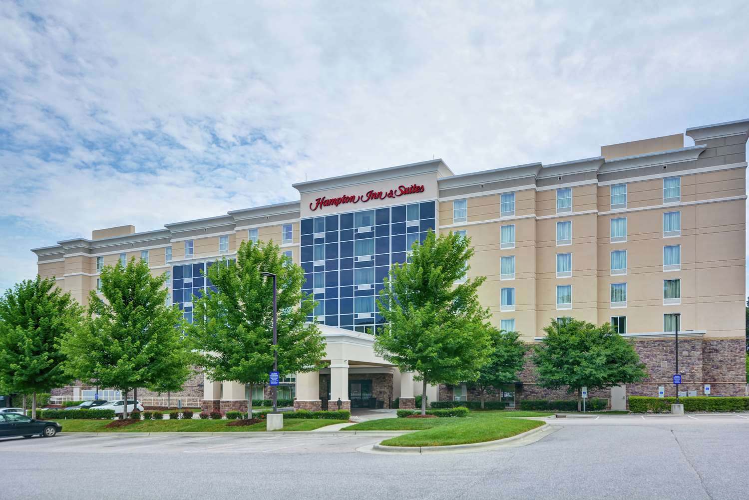 Hampton Inn & Suites Raleigh/Crabtree Valley 1