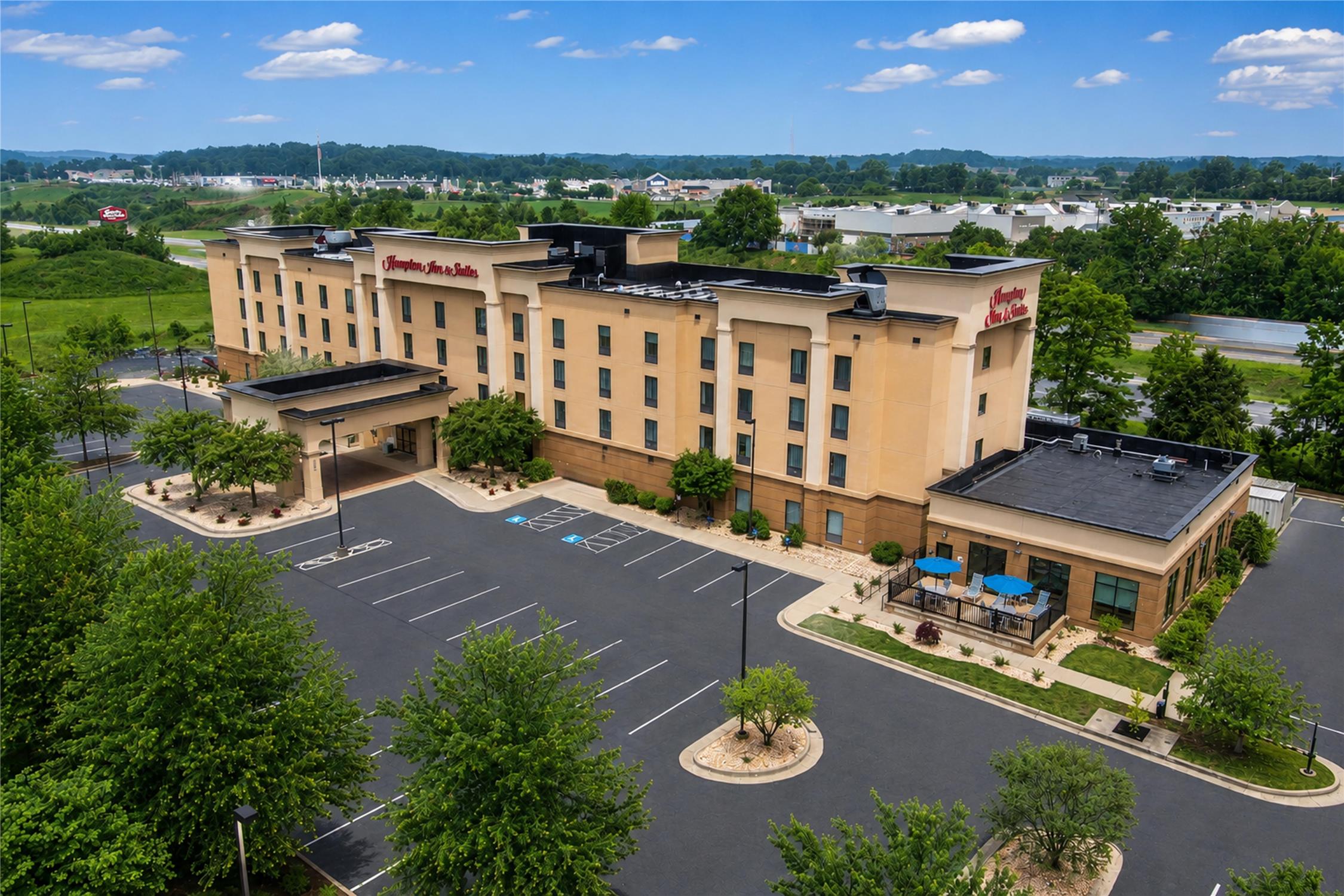 Hampton Inn and Suites Woodstock, Virginia 1