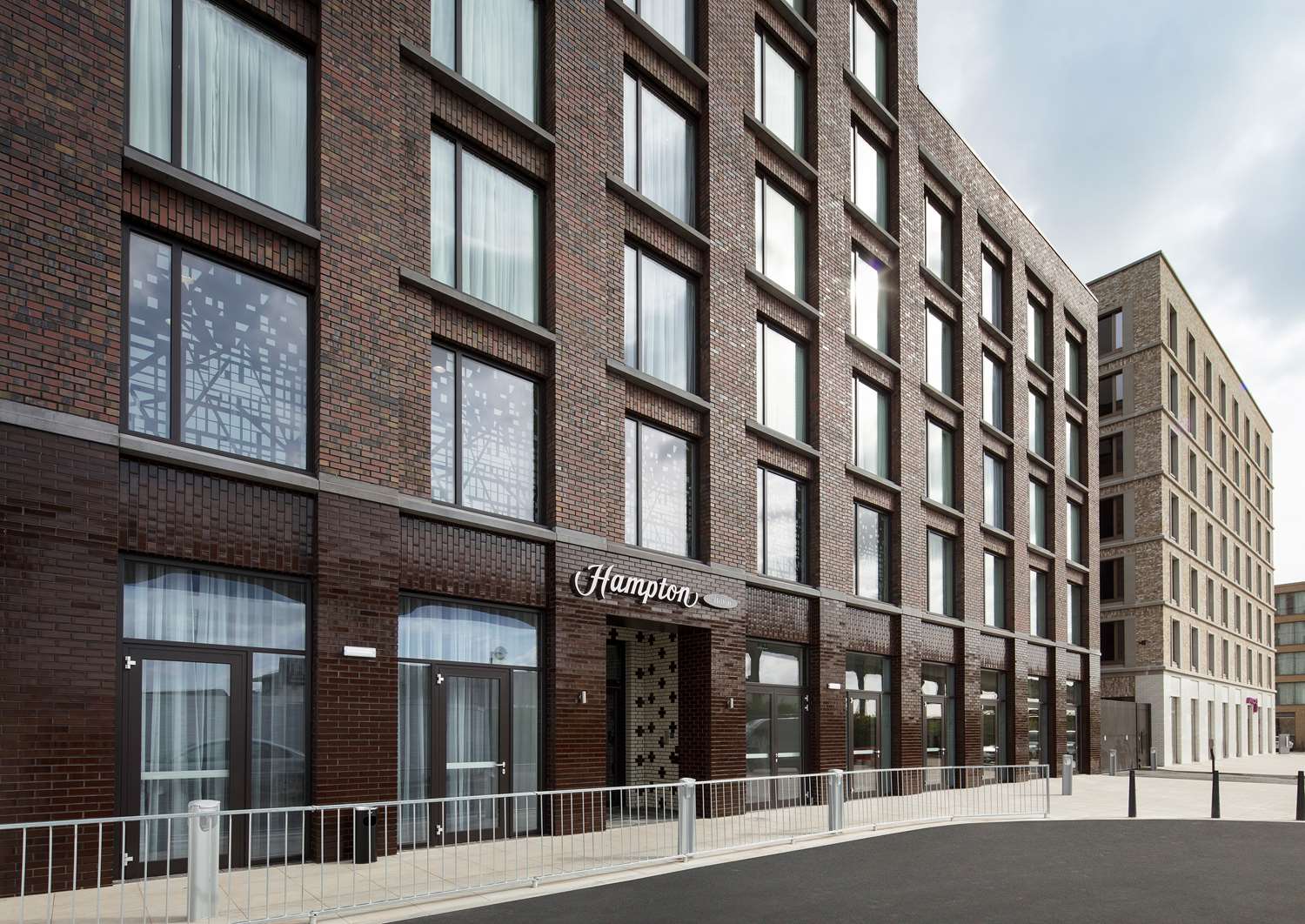 Hampton By Hilton London Excel 1