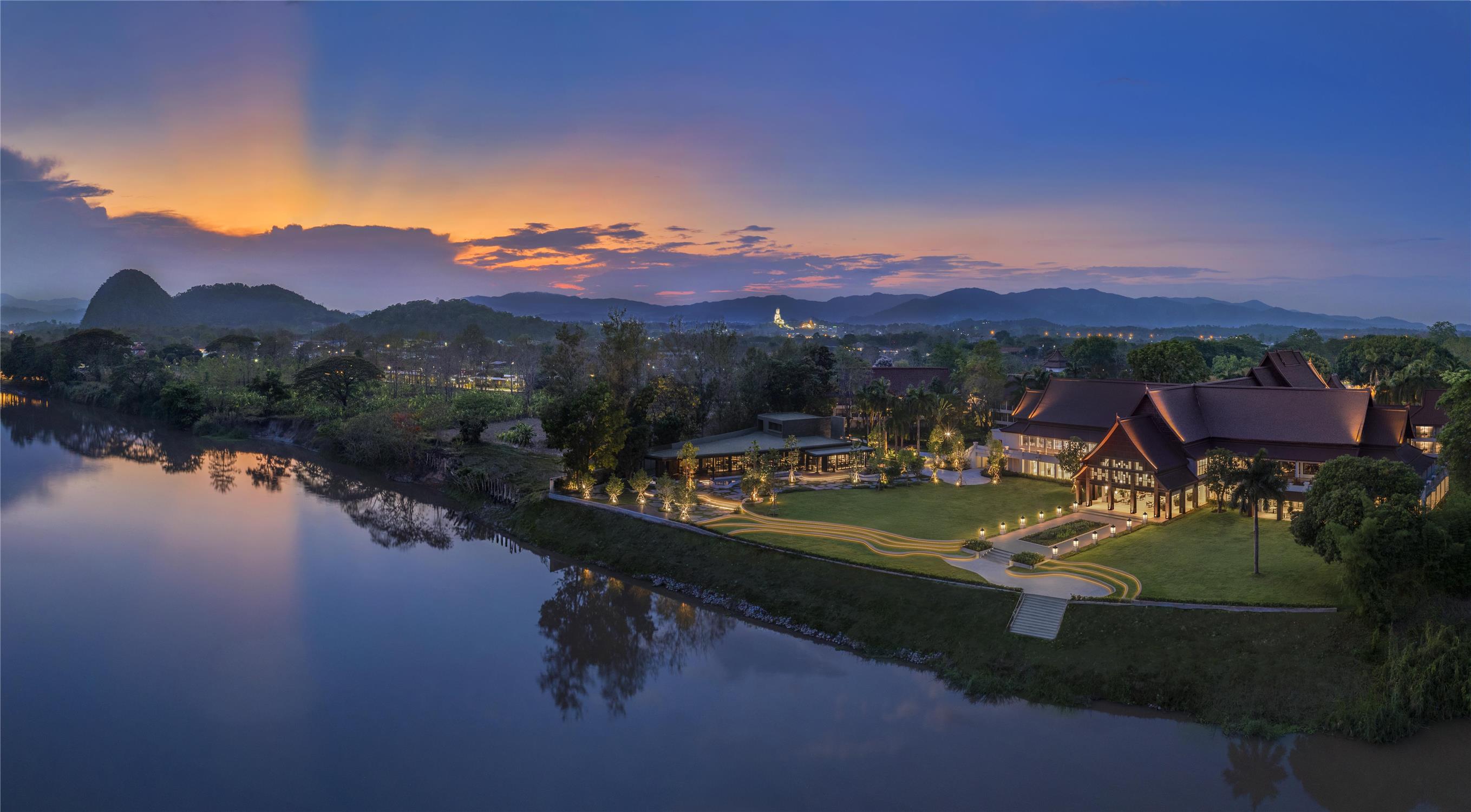 Kahavadi Chiang Rai, Curio Collection by Hilton 1