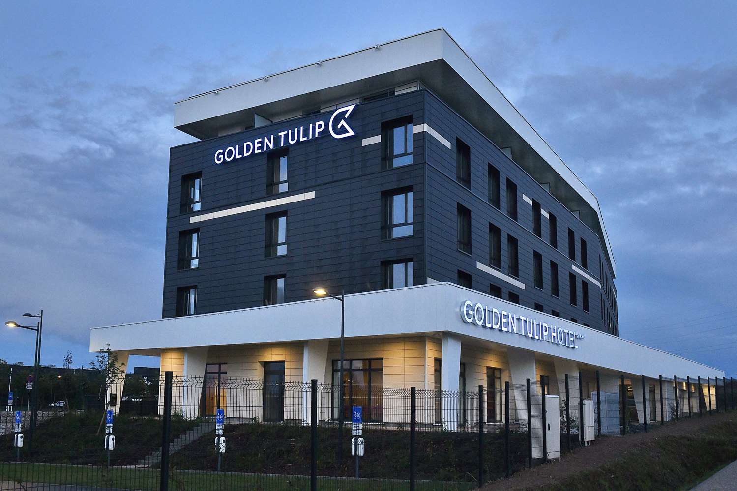 Golden Tulip Reims Bezannes 2