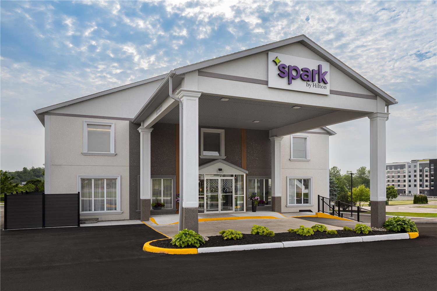 Spark by Hilton Woodstock 1