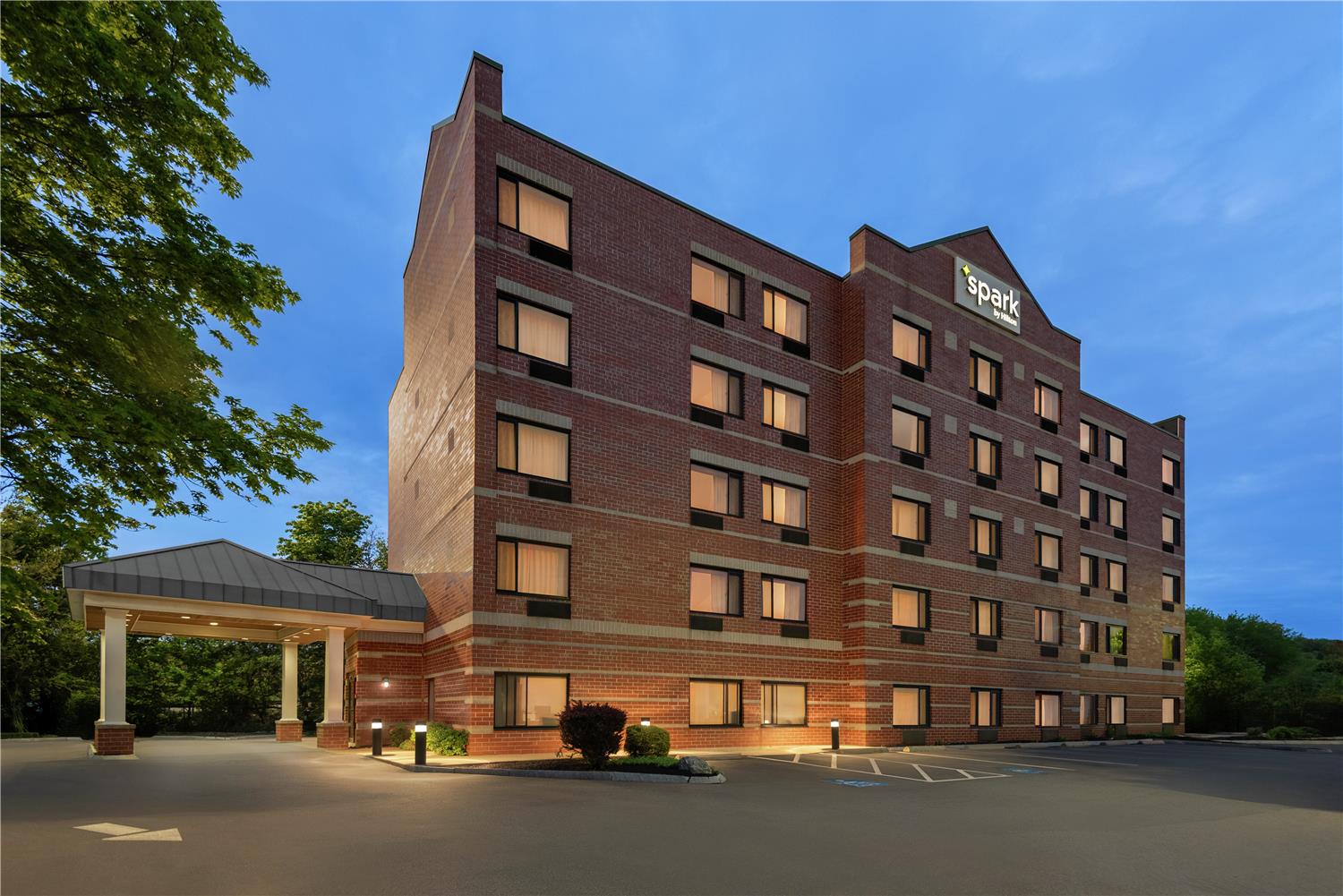 Spark by Hilton Woburn Boston 2