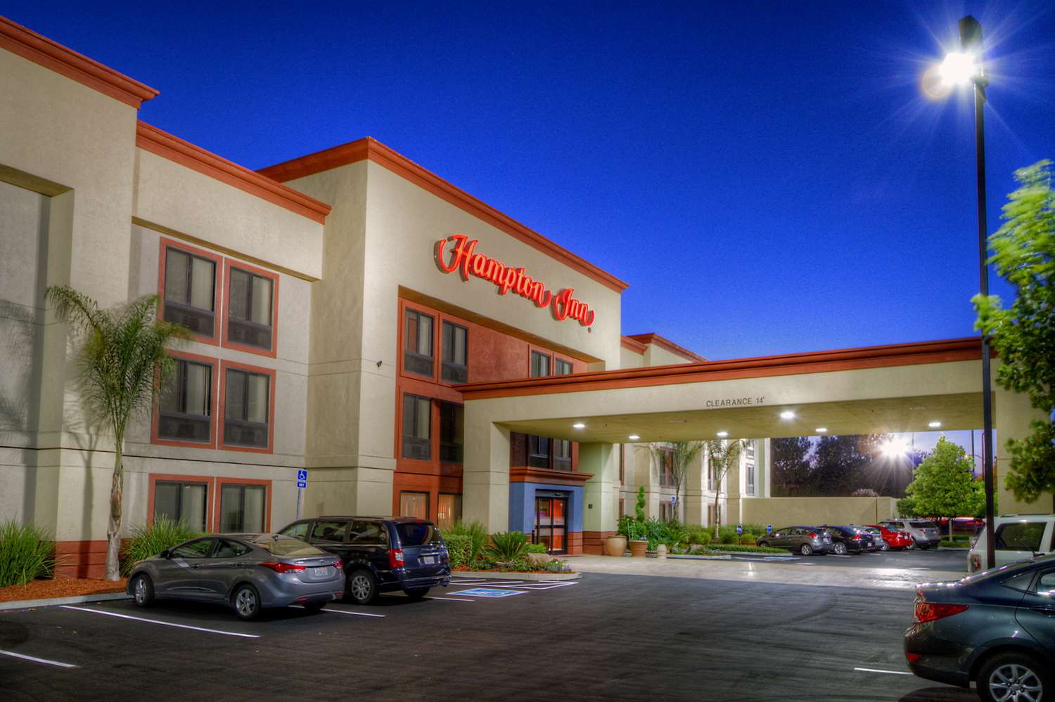 Hampton Inn Fremont 1