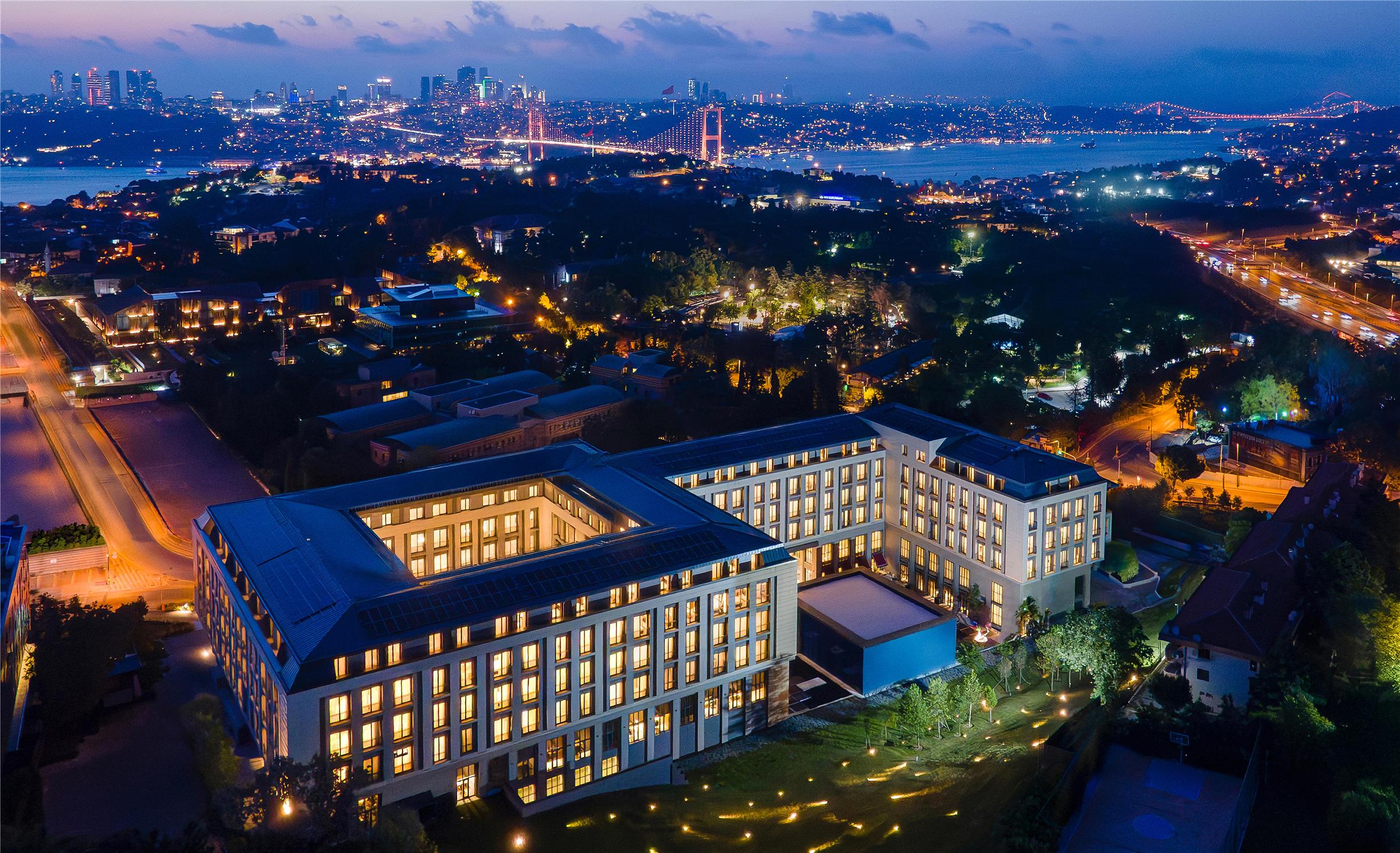 Altunizade Suites Istanbul, Curio Collection By Hilton 2