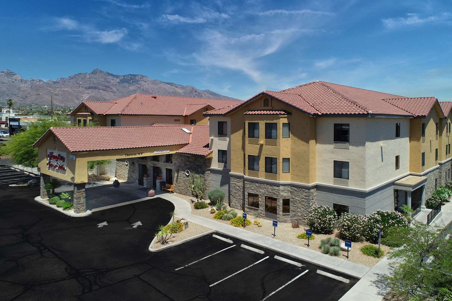 Hampton Inn & Suites Tucson Mall 1