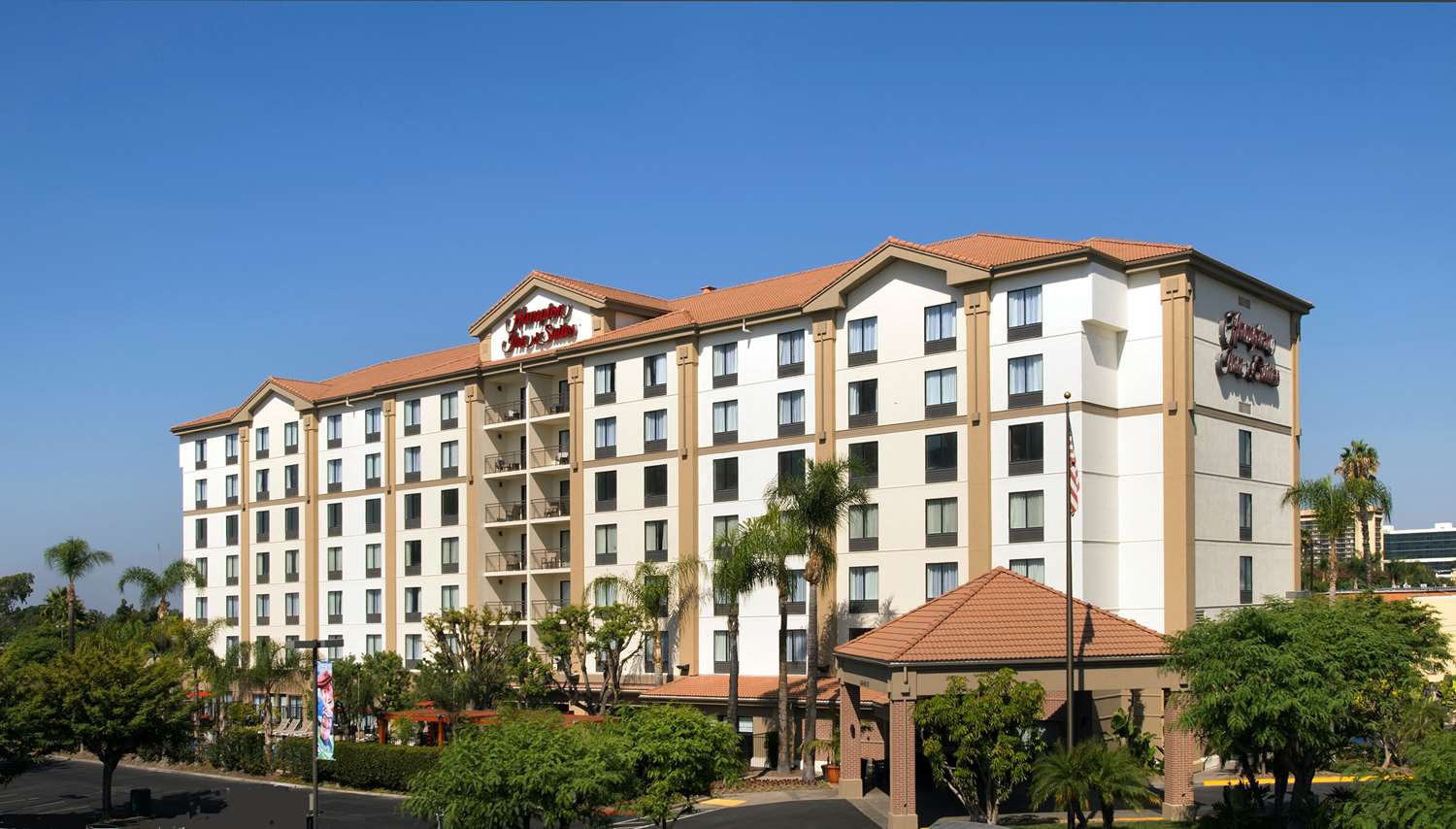 Hampton Inn & Suites Anaheim Garden Grove 1