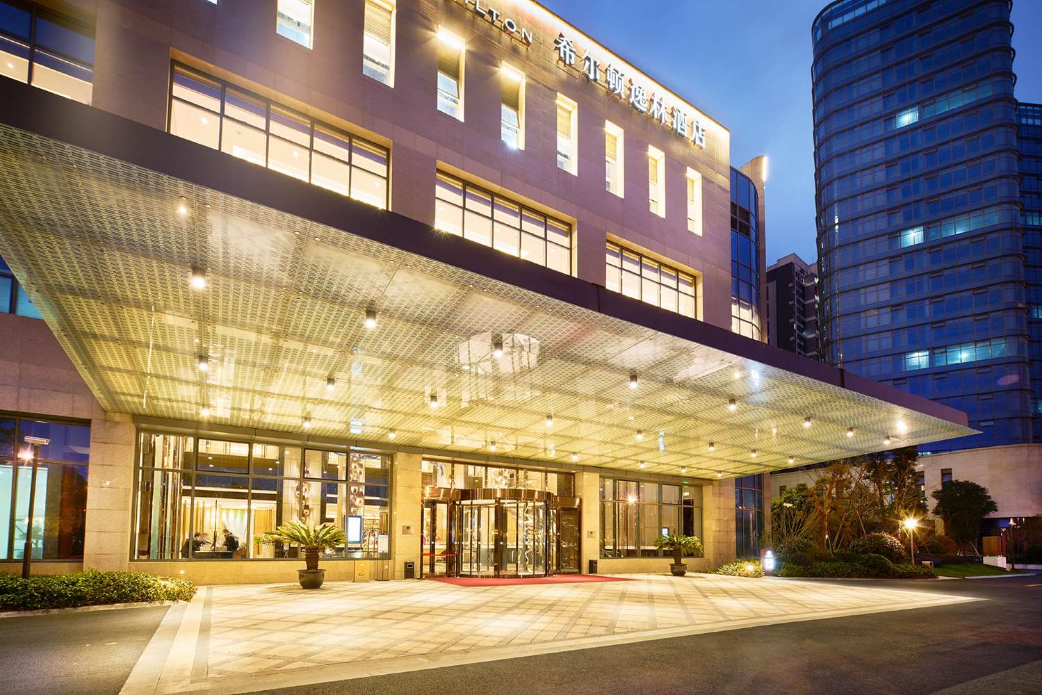 DoubleTree By Hilton Ningbo Beilun 2