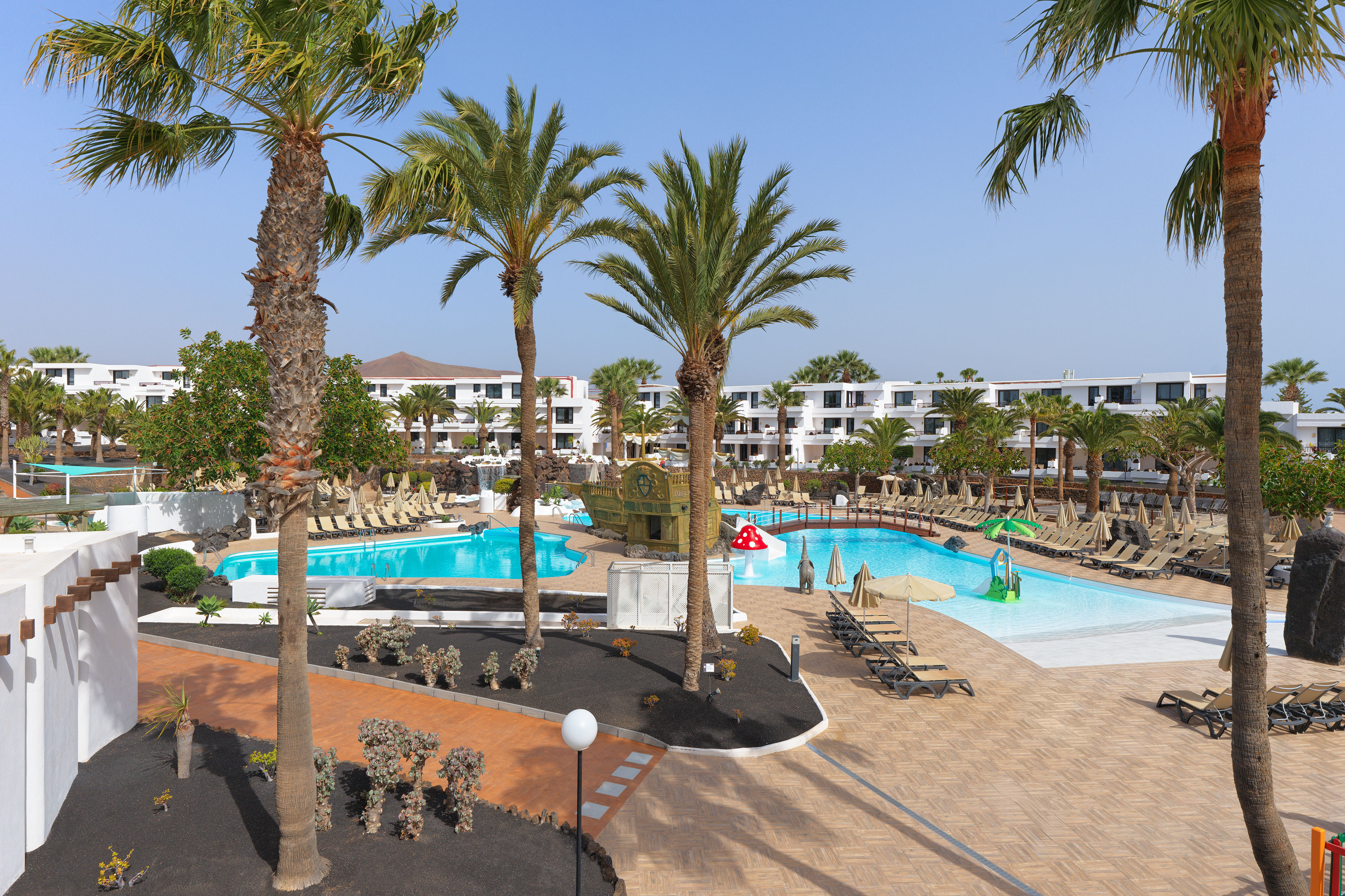 H10 Suites Lanzarote Gardens 1