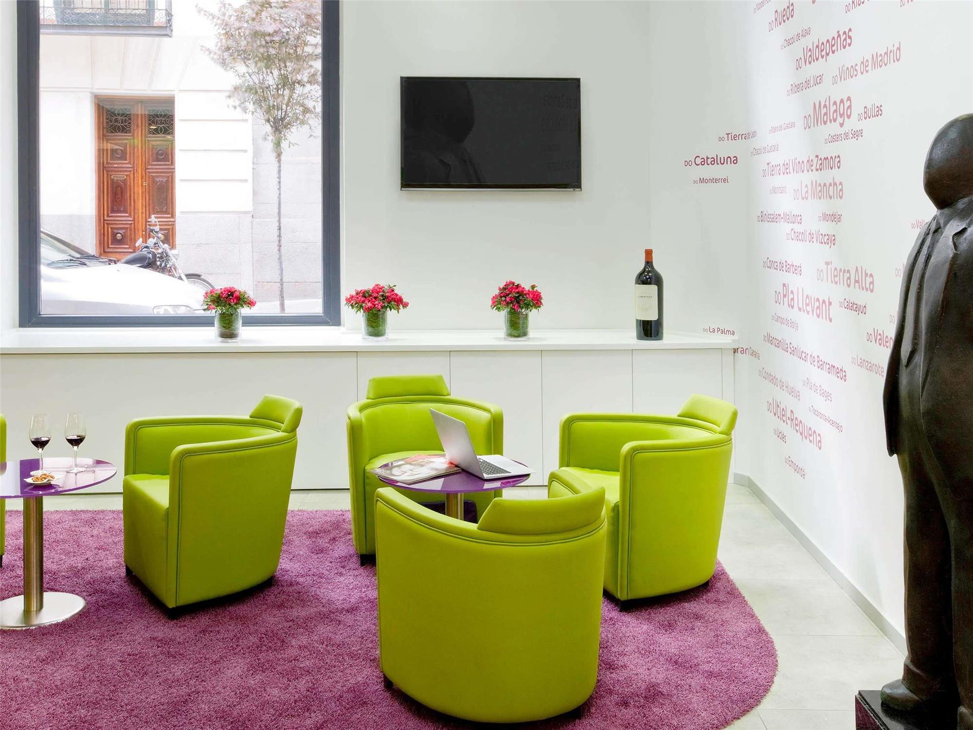 Ibis Styles Madrid Prado 2
