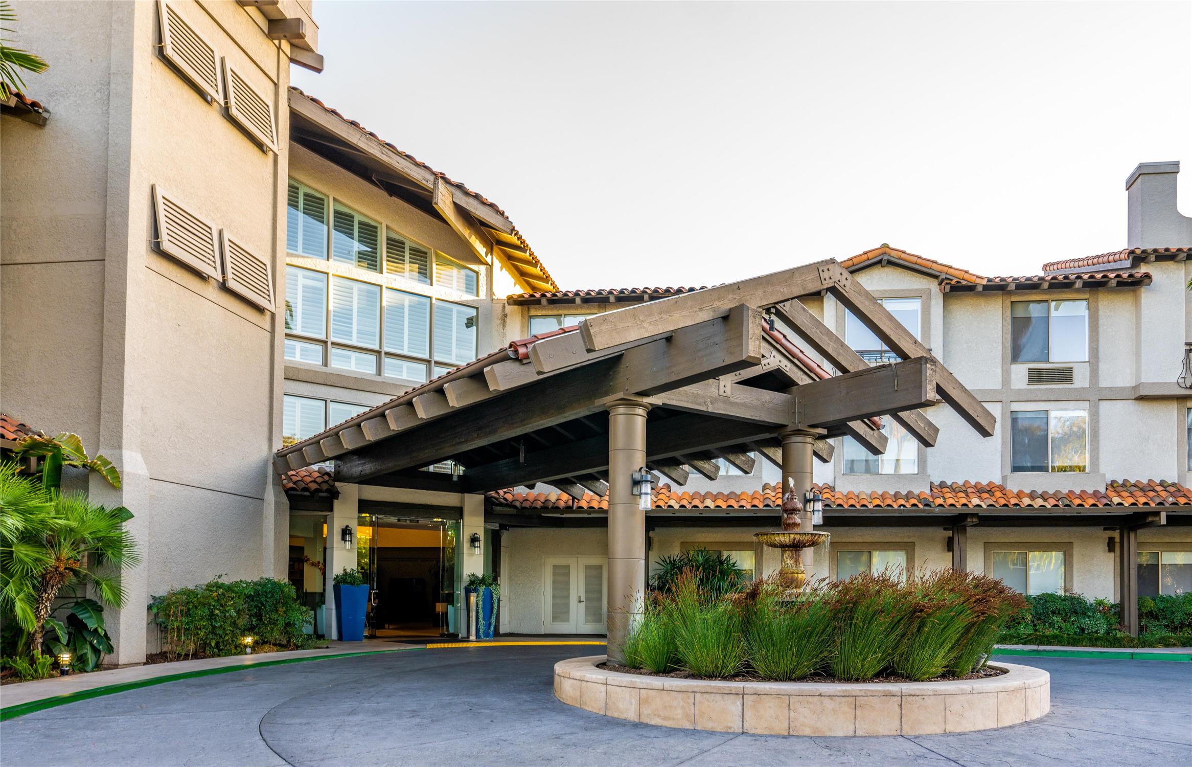 DoubleTree by Hilton Campbell - Pruneyard Plaza 1