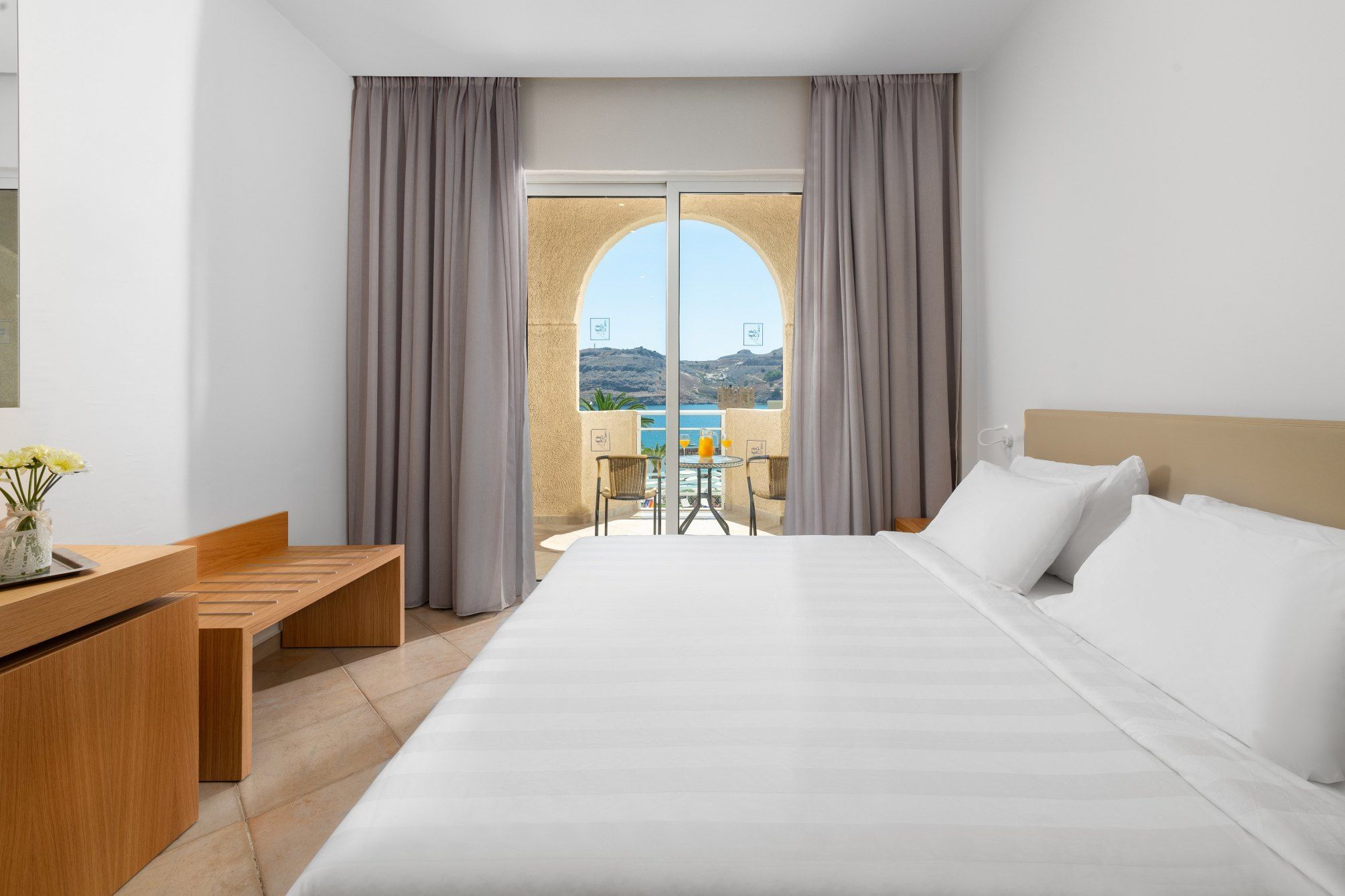 Deluxe Double Room with Inland View