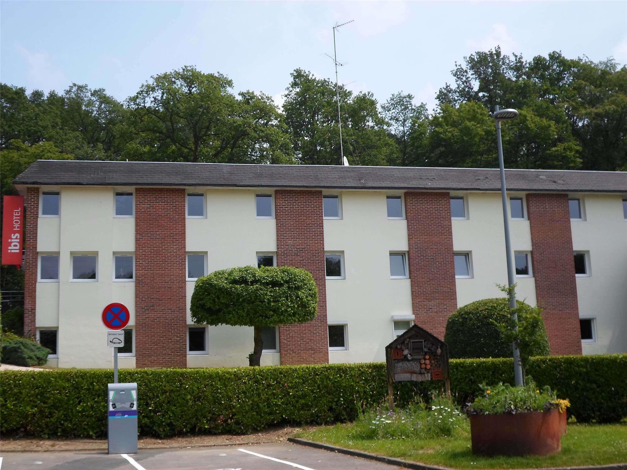 IBIS Fourmies 2