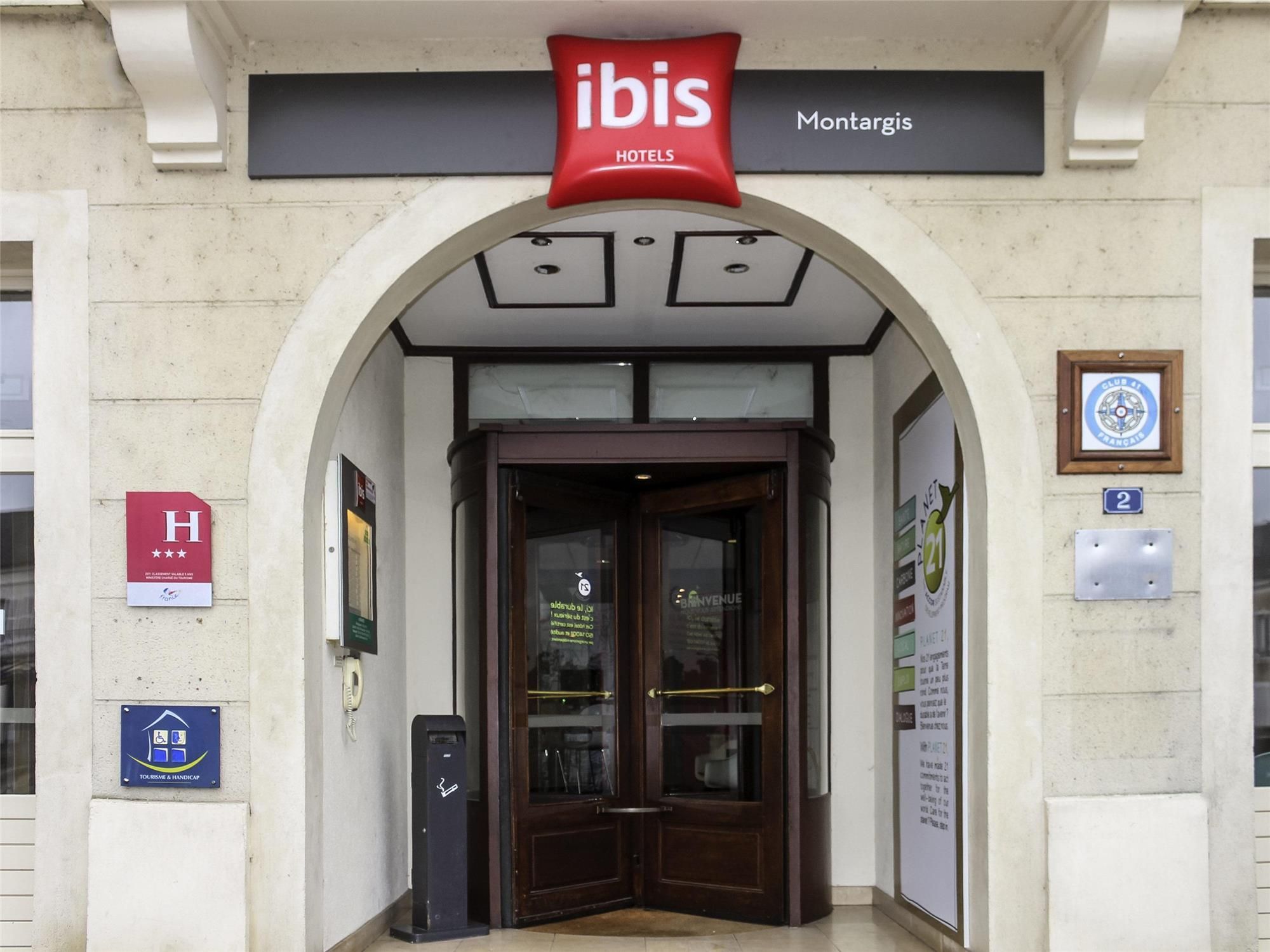ibis Montargis 2