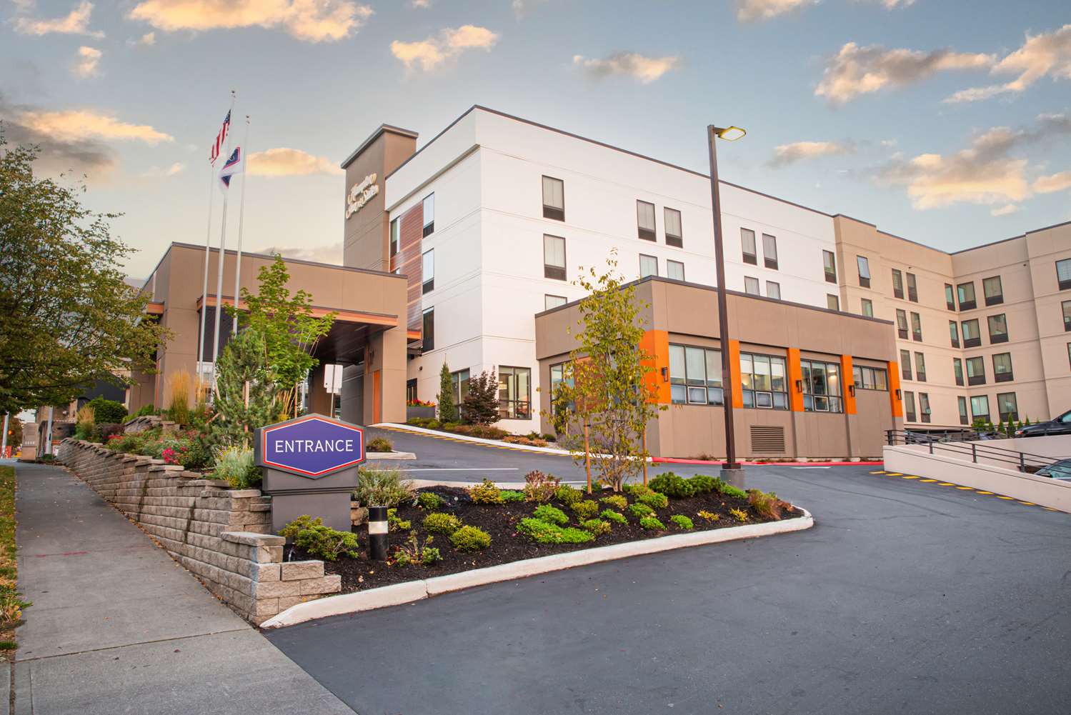 Hampton Inn & Suites Seattle-Downtown 2