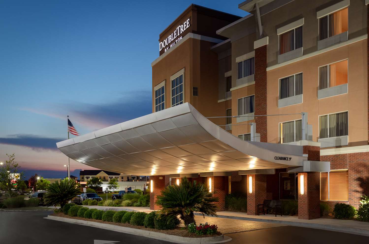 DoubleTree by Hilton Hotel Savannah Airport 2