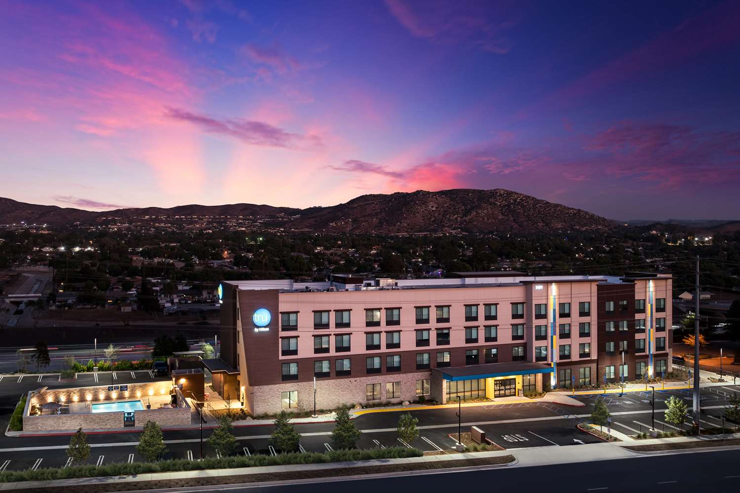 Tru by Hilton Norco Eastvale 1