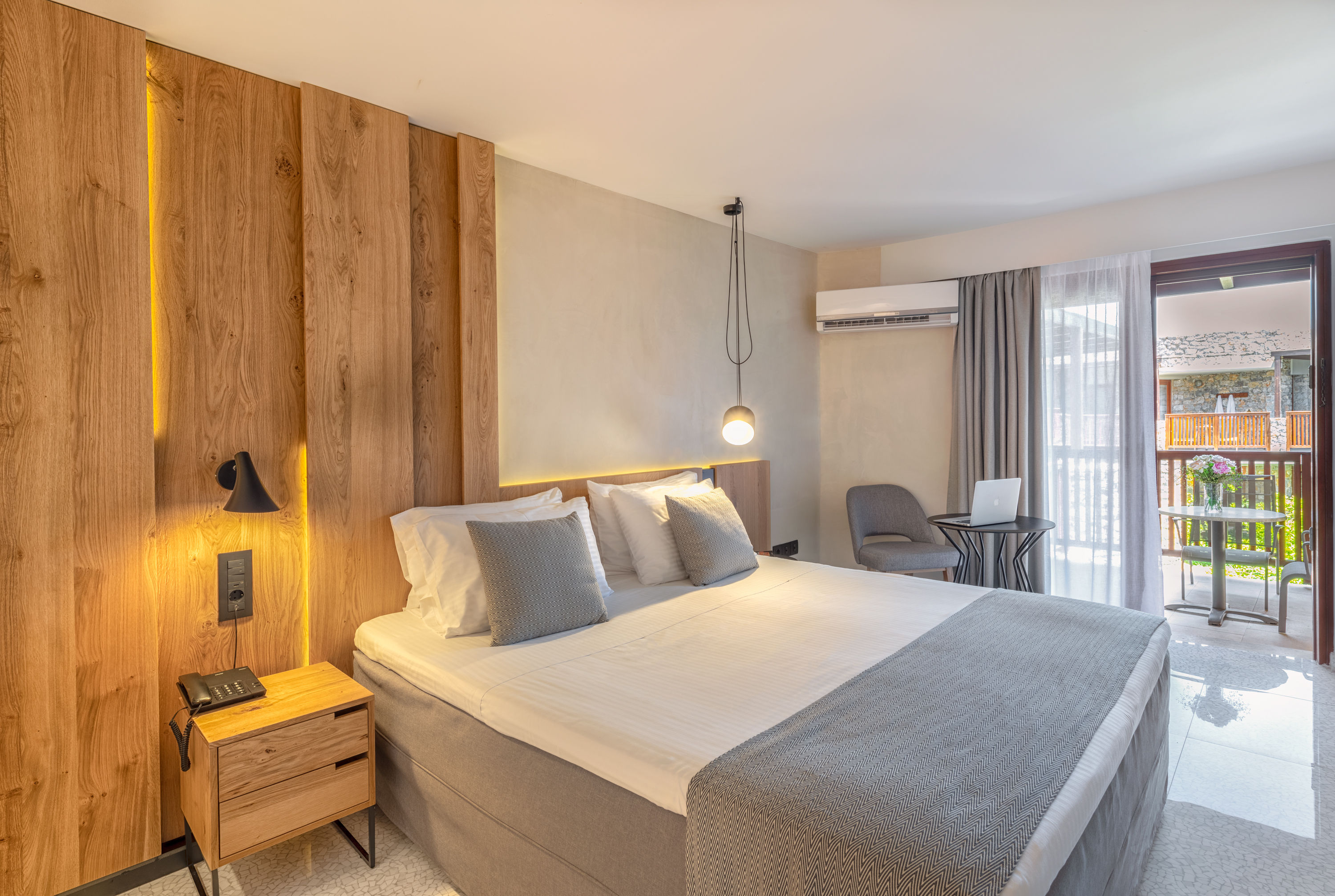 Classic Double Room with Garden View