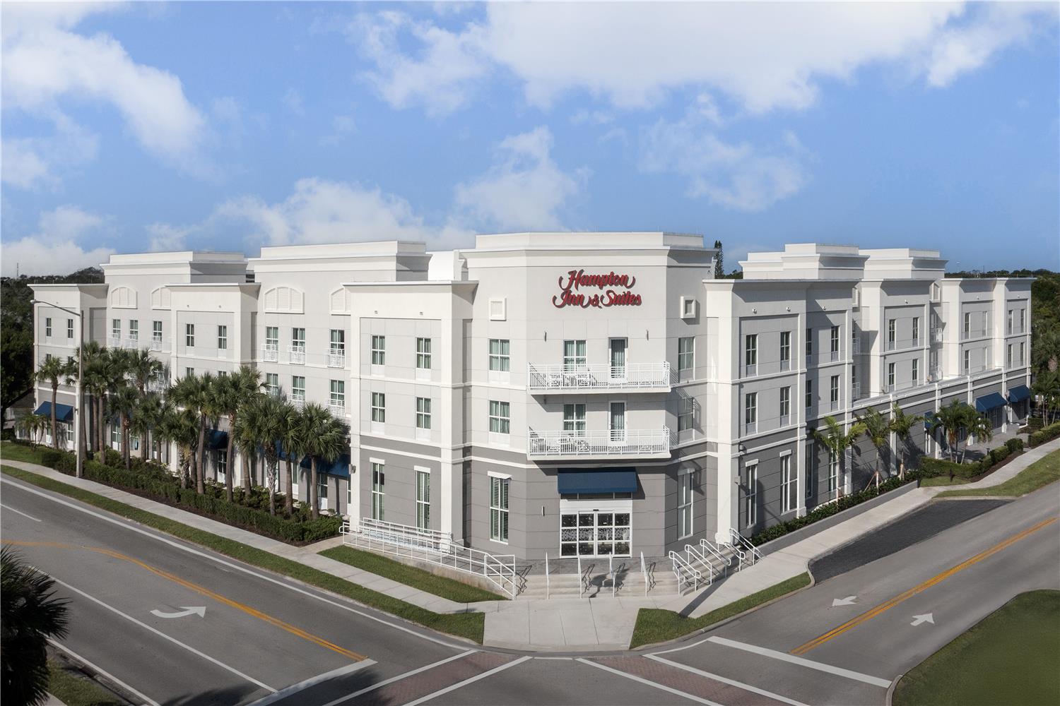 Hampton Inn & Suites Vero Beach Downtown 1