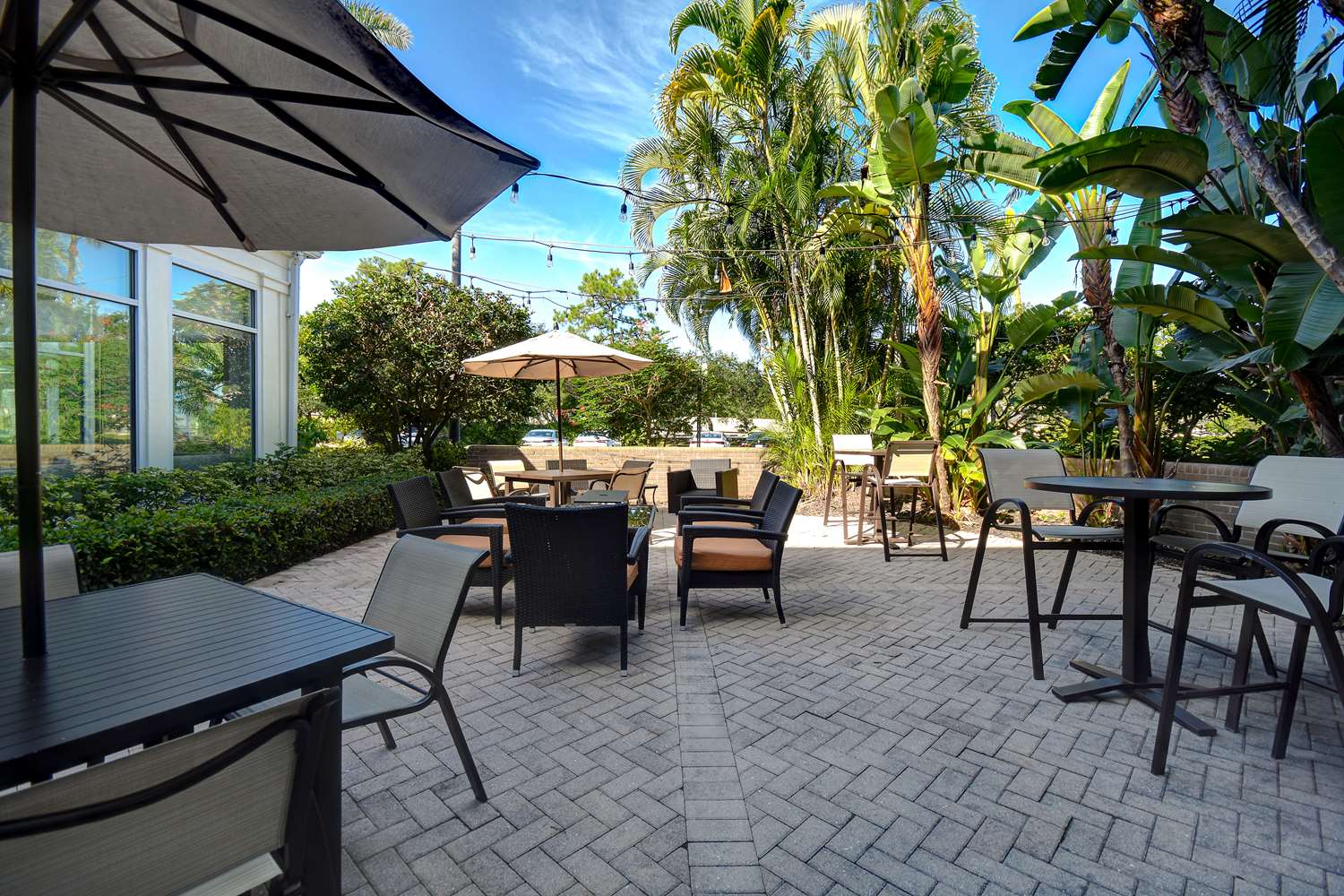 Hilton Garden Inn Fort Myers 2