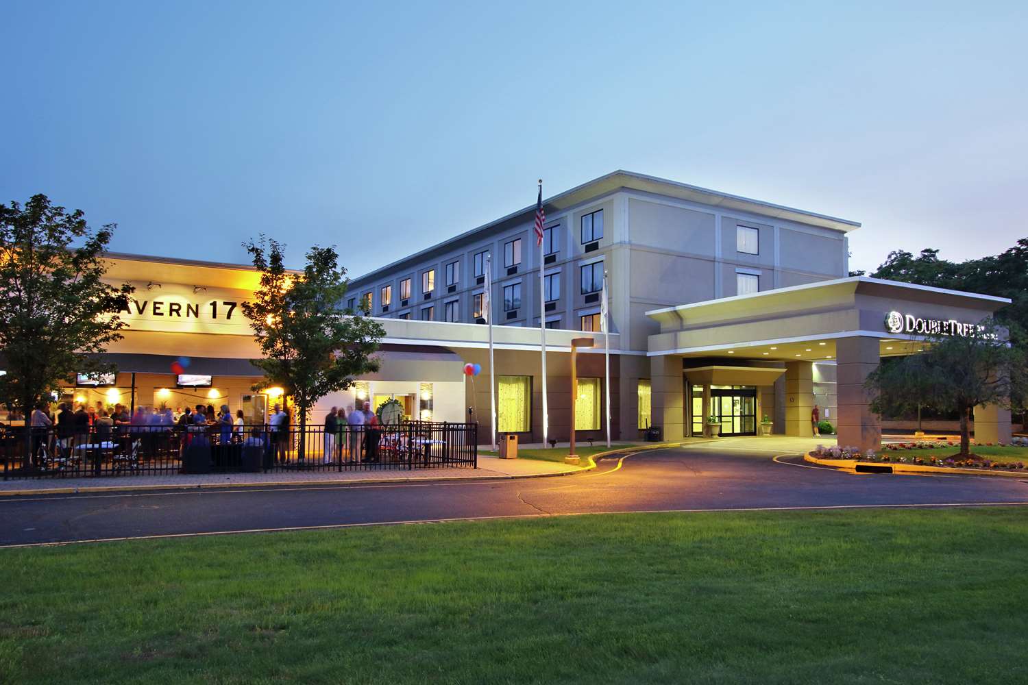 DoubleTree by Hilton Mahwah 2
