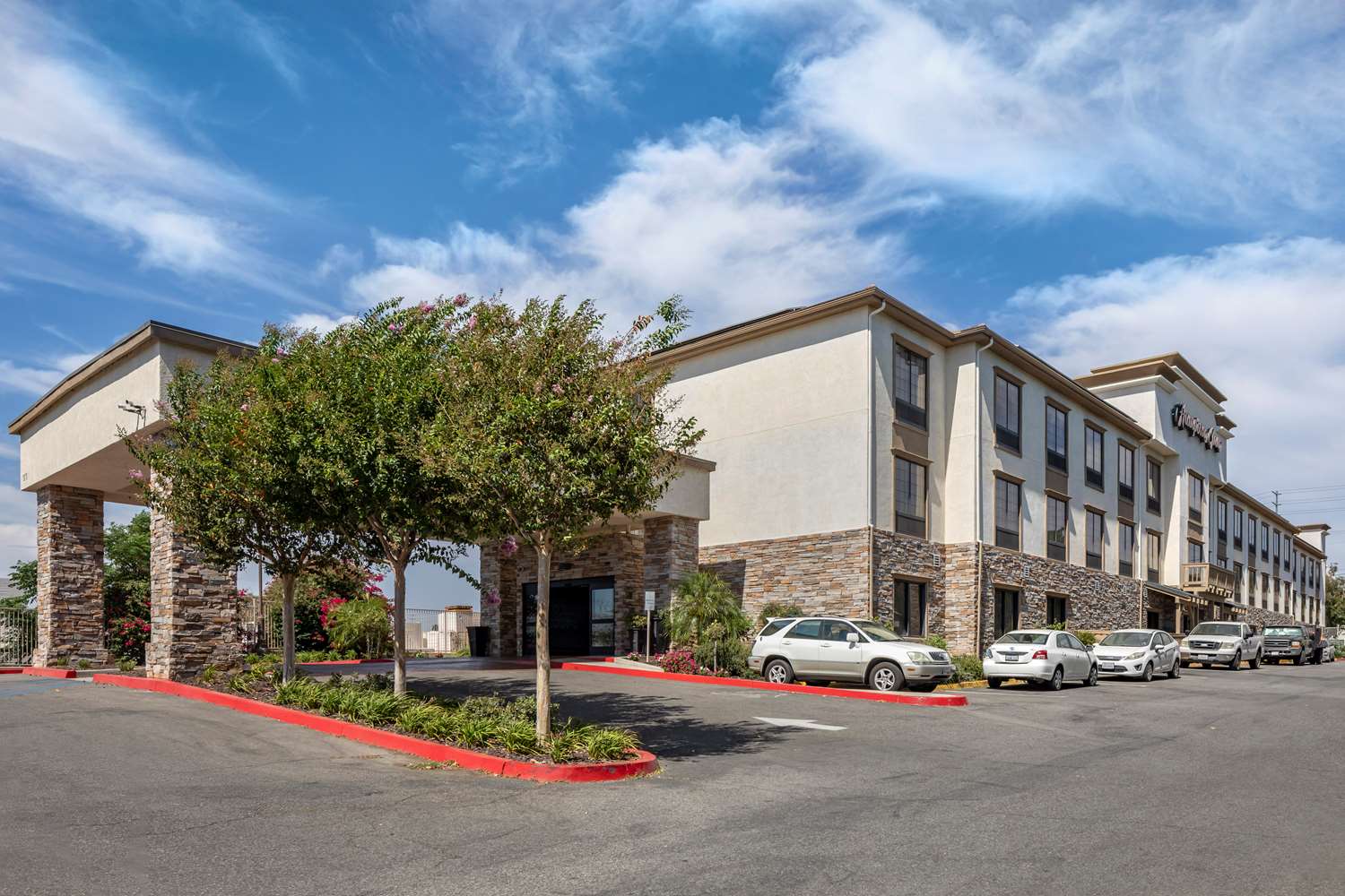 Hampton Inn Norco-Corona-Eastvale 2