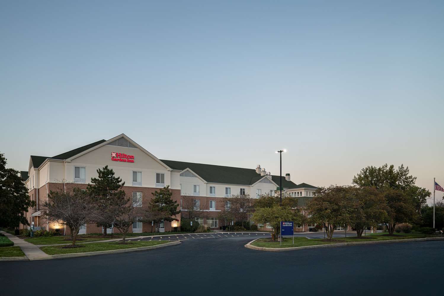 Hilton Garden Inn St. Charles 1