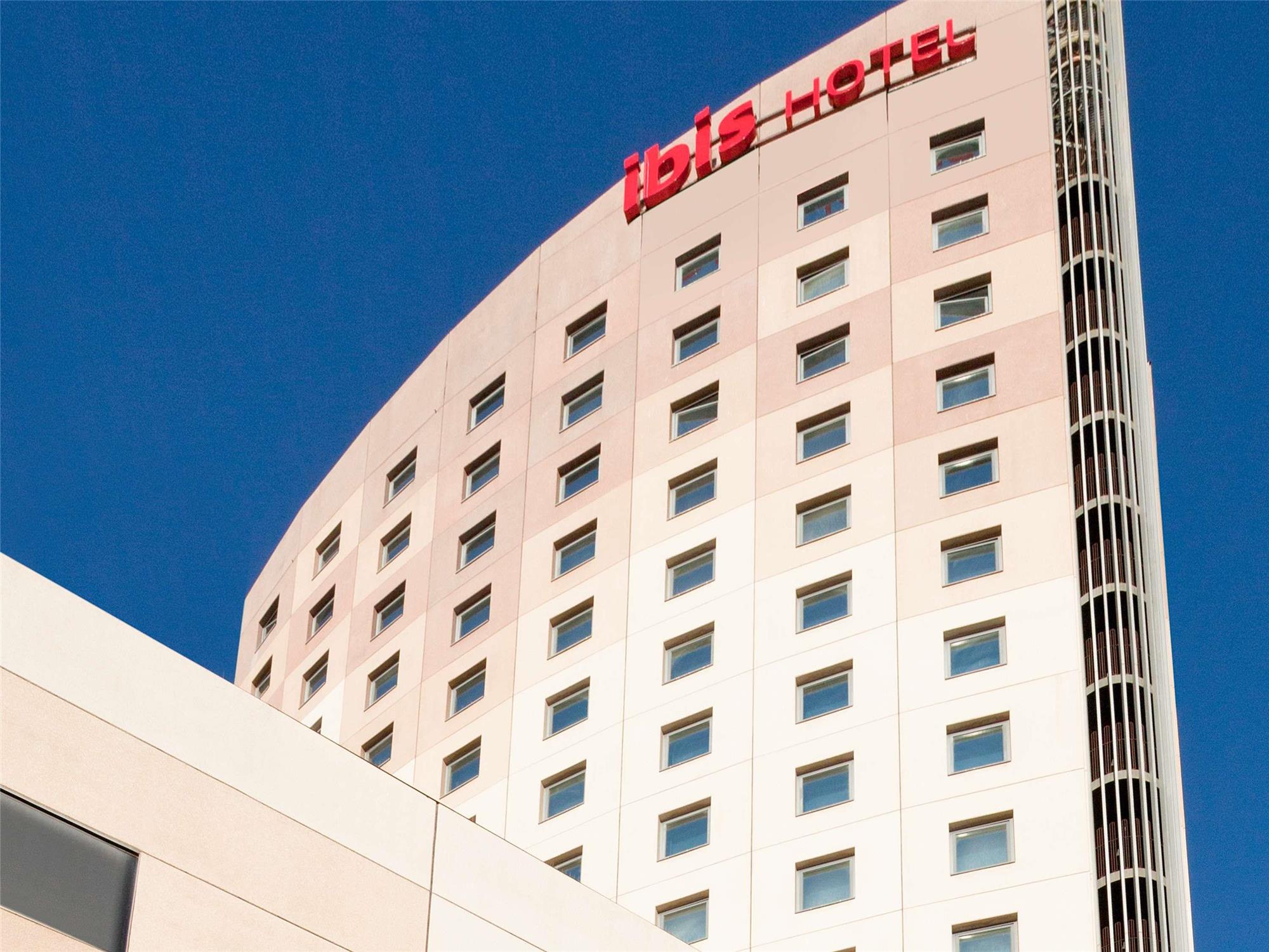 Ibis Barcelona Meridiana 2