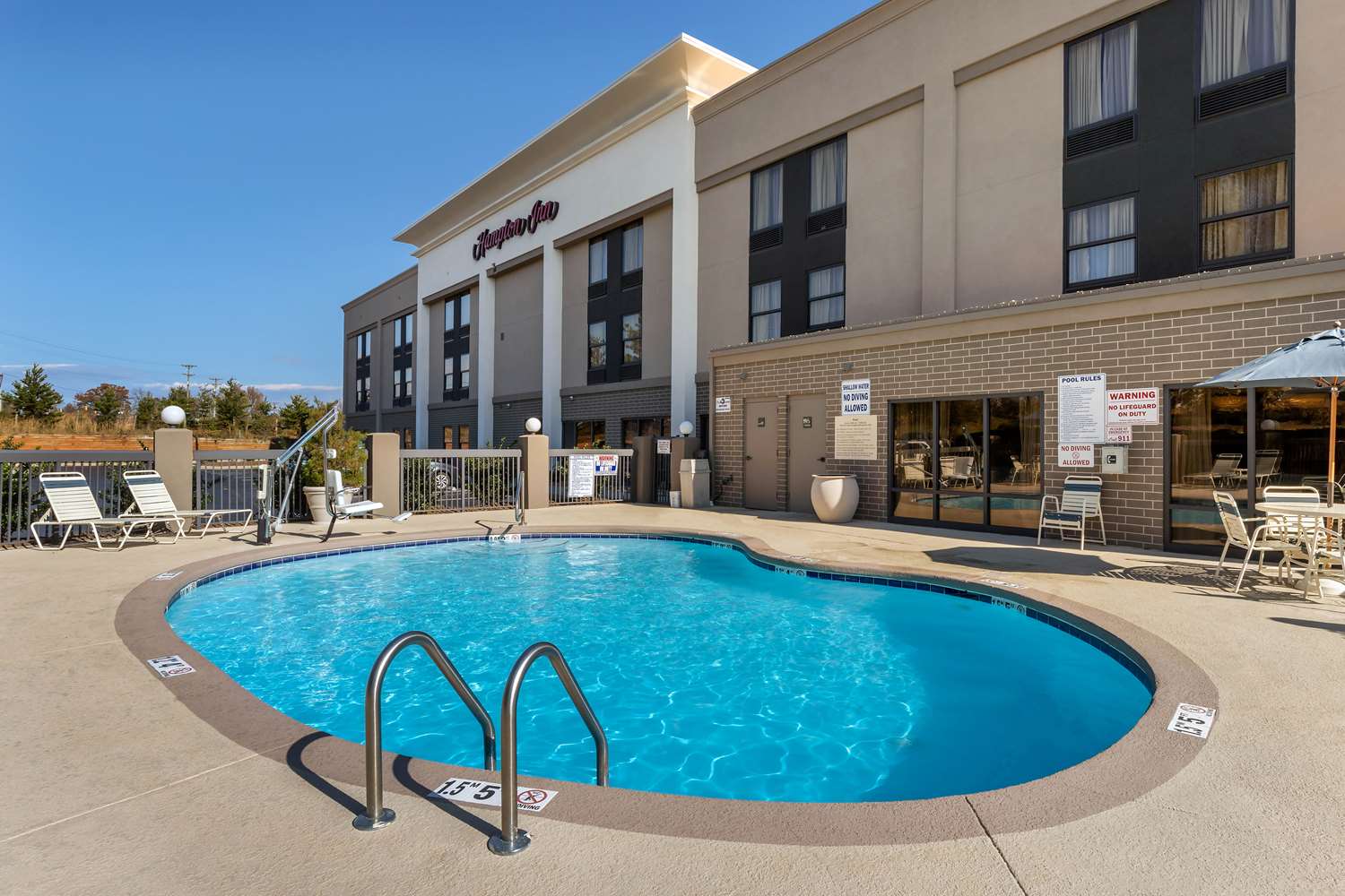 Hampton Inn Mebane 2