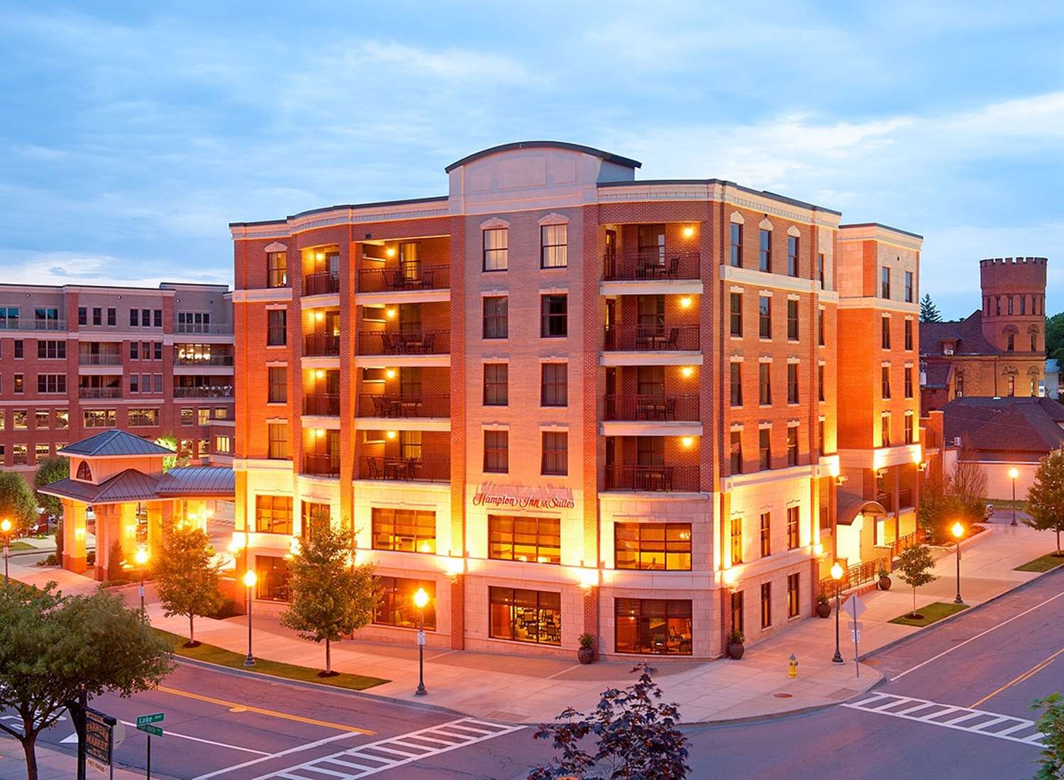 Hampton Inn & Suites Saratoga Springs Downtown 1