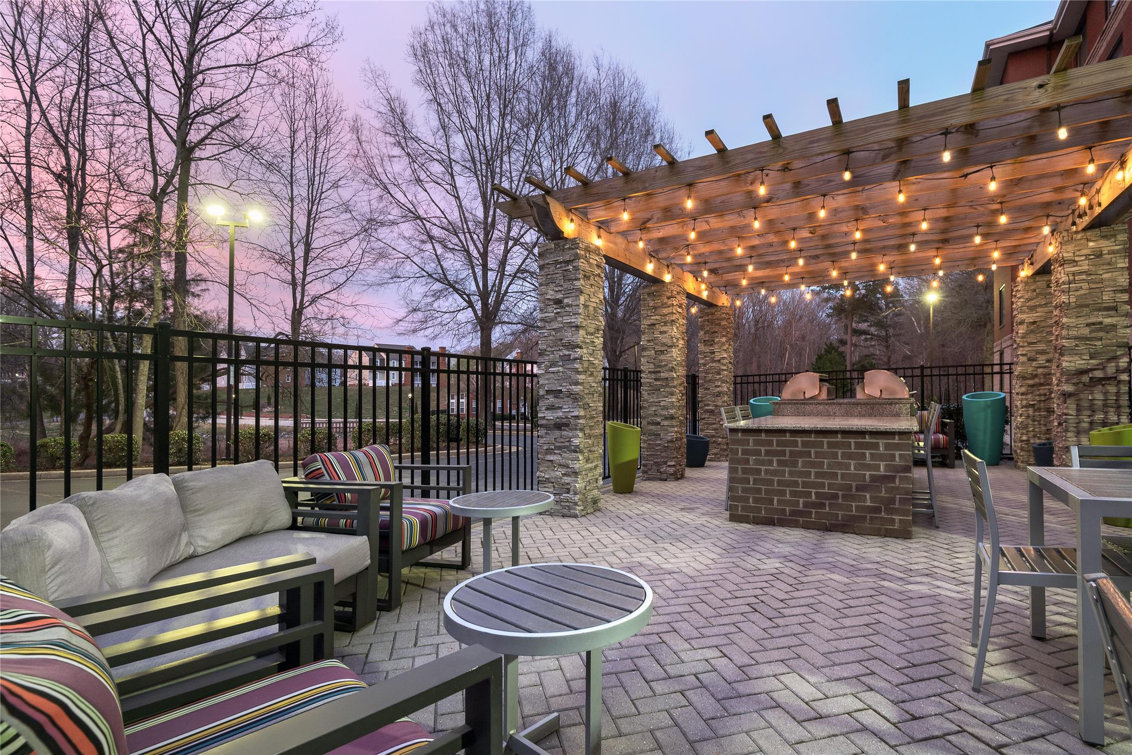 Homewood Suites by Hilton Williamsburg 2