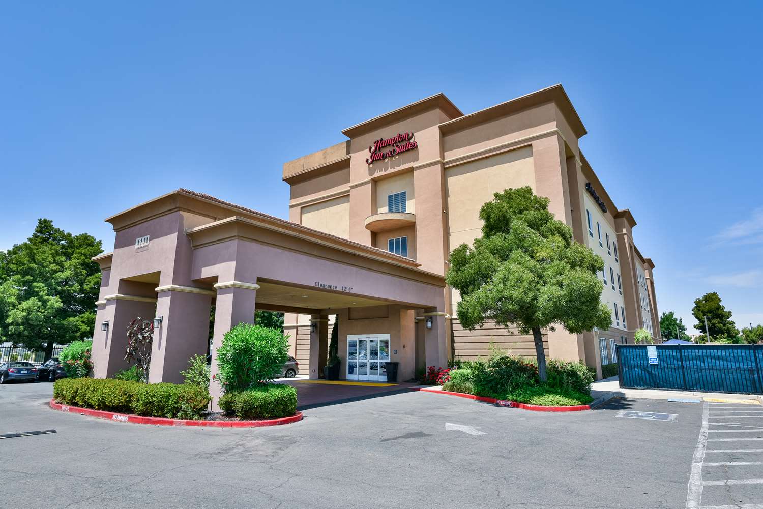 Hampton Inn & Suites Pittsburg, CA 1