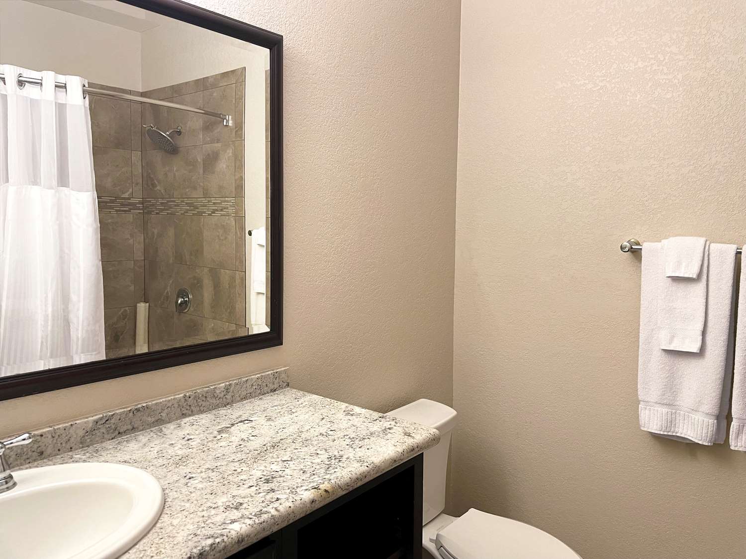 1 dormitorio suite