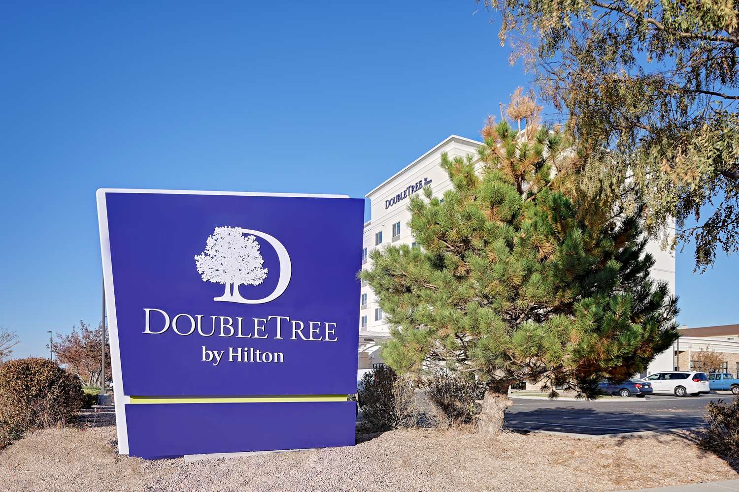 DoubleTree by Hilton Denver International Airport 2