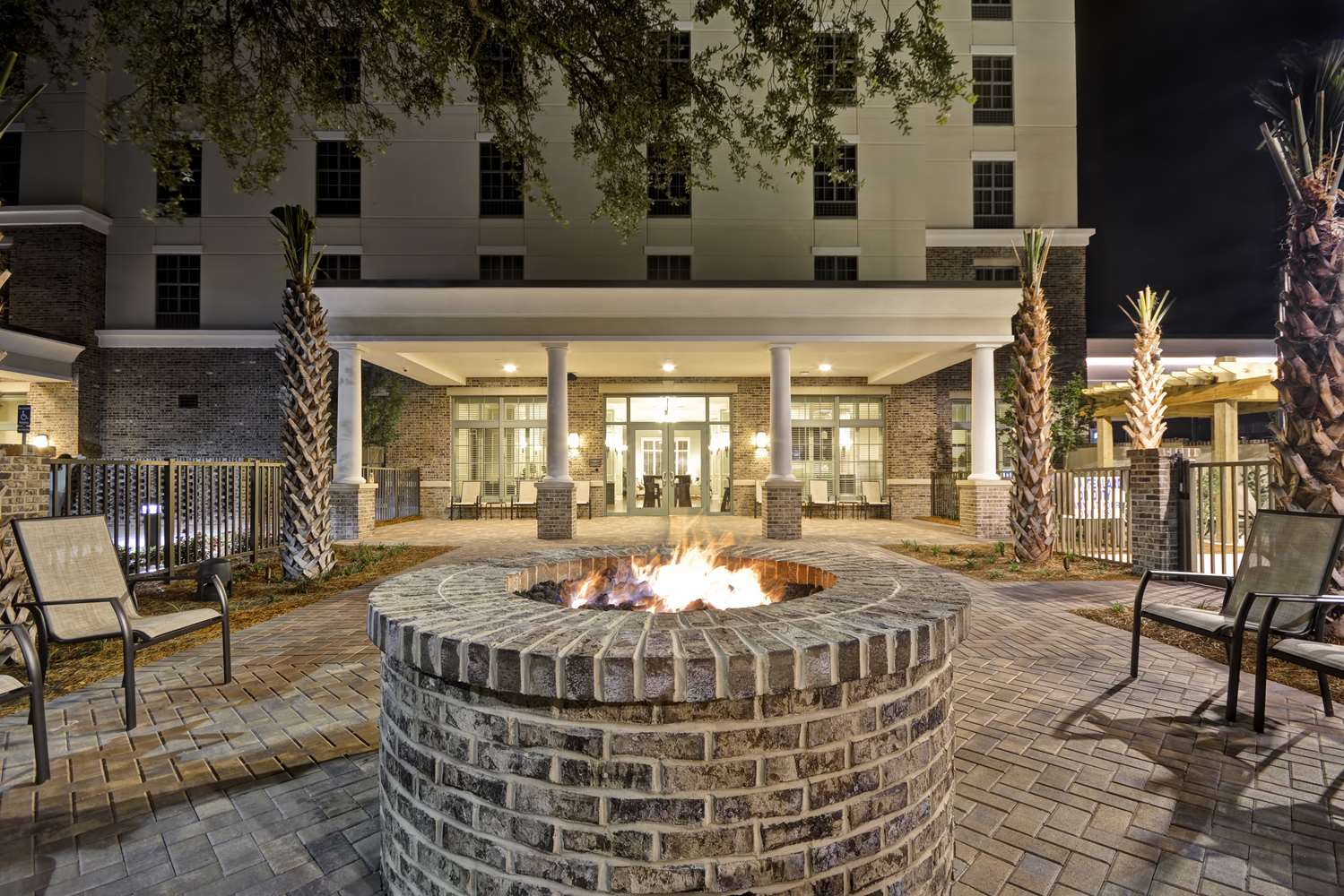 Hampton Inn & Suites Charleston Airport 2